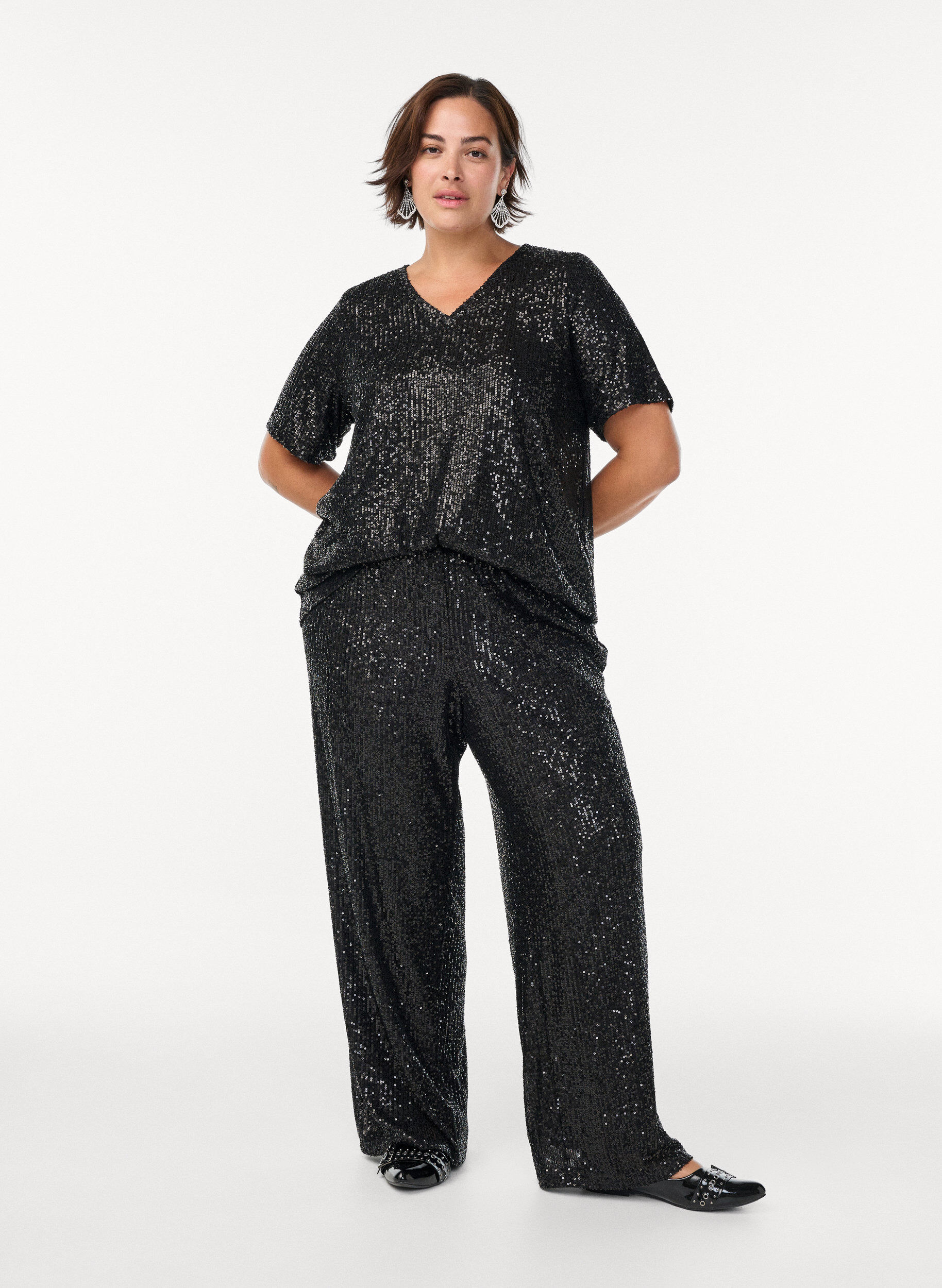 Zizzi Sequin blouse met V-hals en korte mouwen, Zwart, Model image number 1