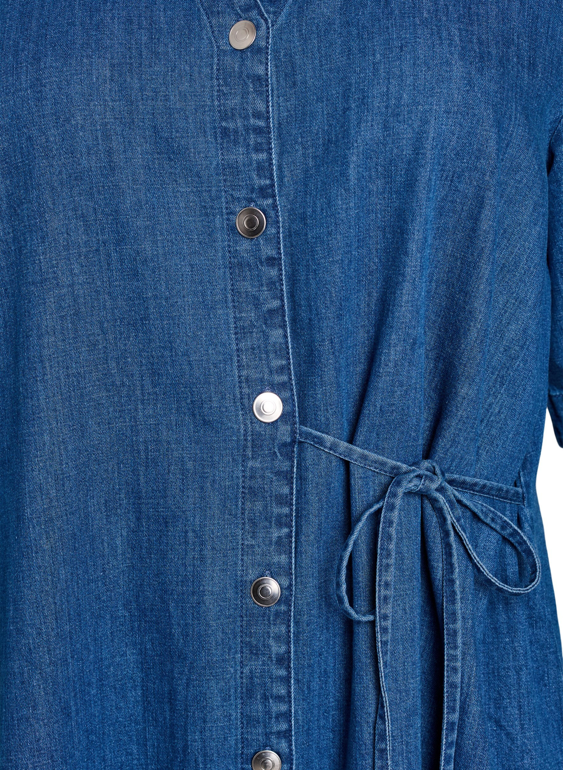 Zizzi Denimjurk met knoopsluiting en strikdetail, Blauw, Packshot image number 2