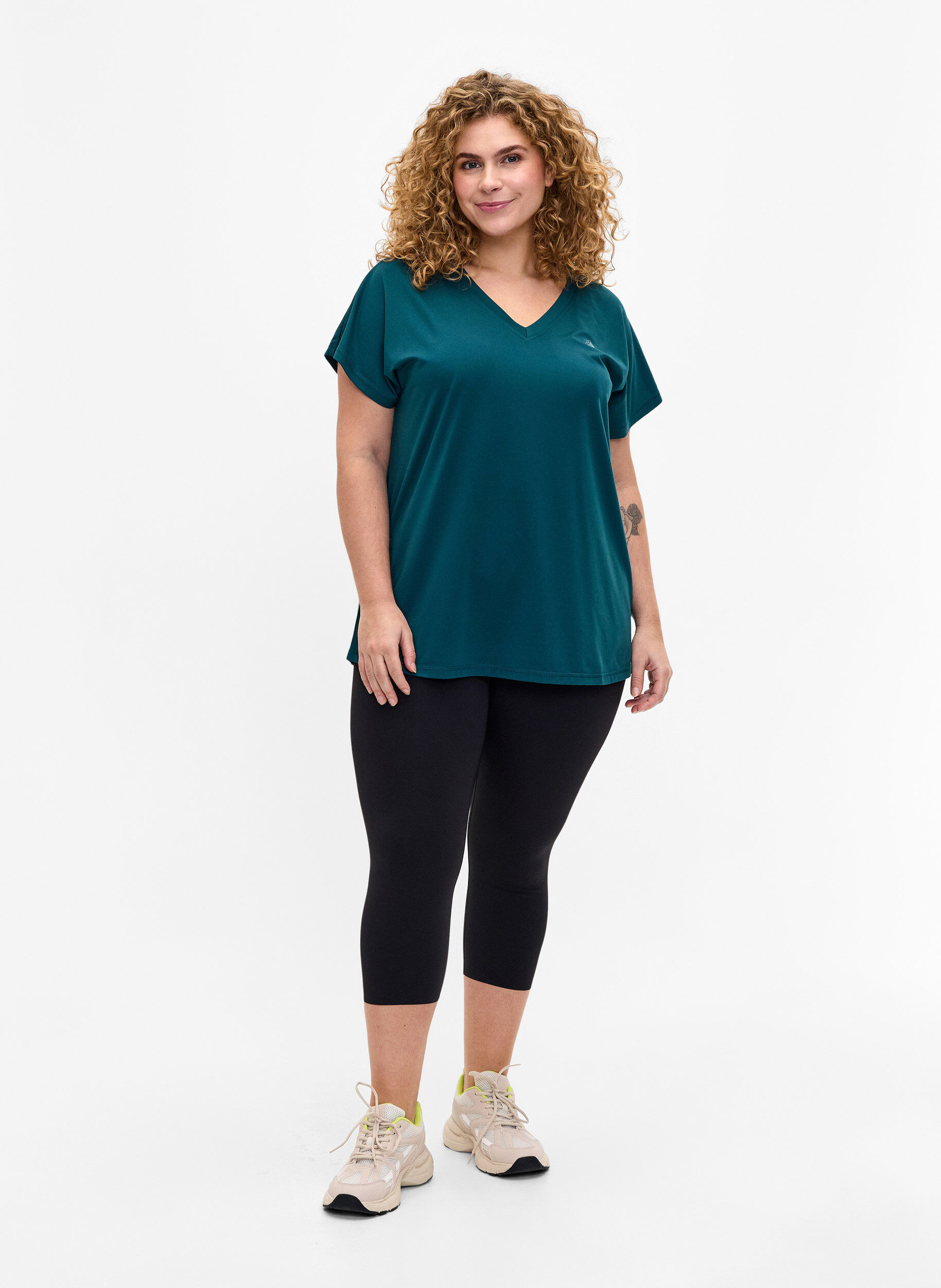 Zizzi Los trainings-T-shirt met v-hals, Deep Teal, Model image number 2
