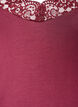Viscose top met kanten rand, Rood, Packshot image number 2