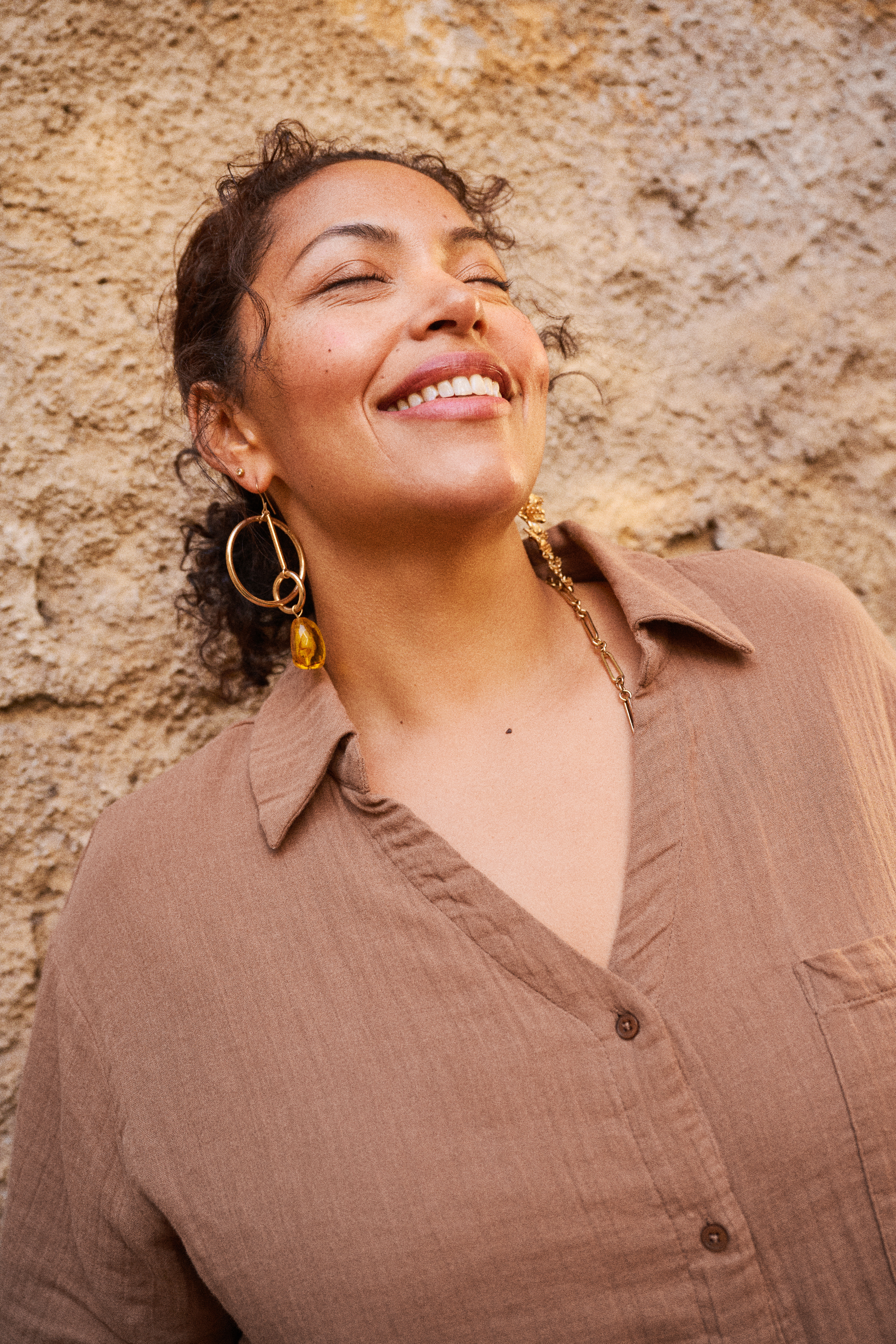 Zizzi Bruine set in katoenen mousseline, , Model