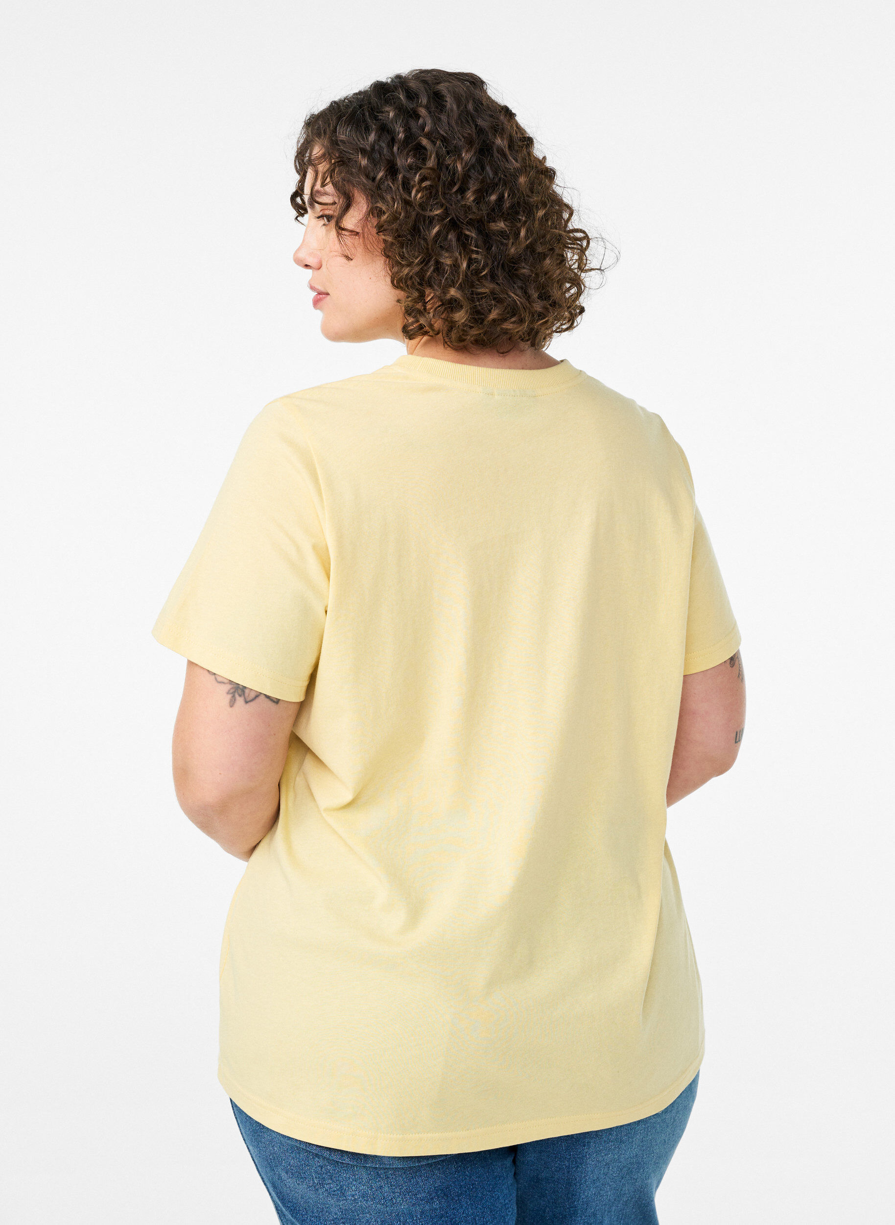 Zizzi Basic katoenen T-shirt met ronde hals, Geel, Model image number 2