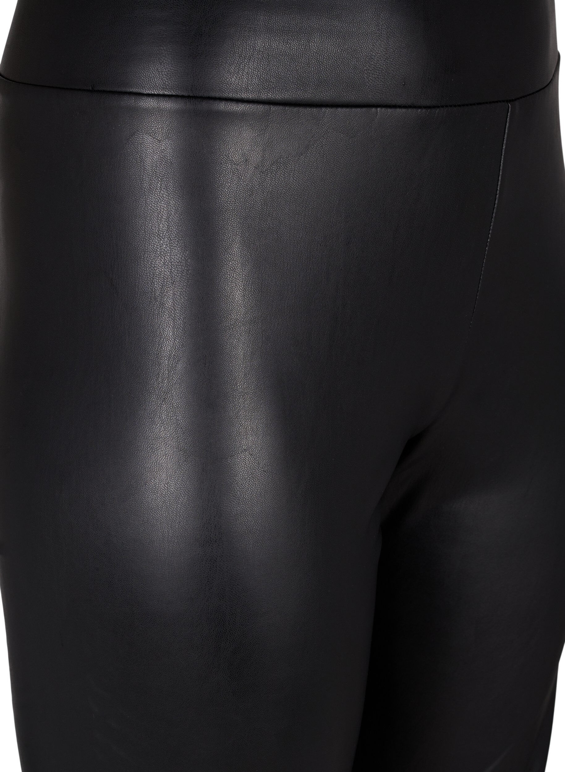 Zizzi Glimmende nauwsluitende shorts met hoge taille, Black, Packshot image number 2