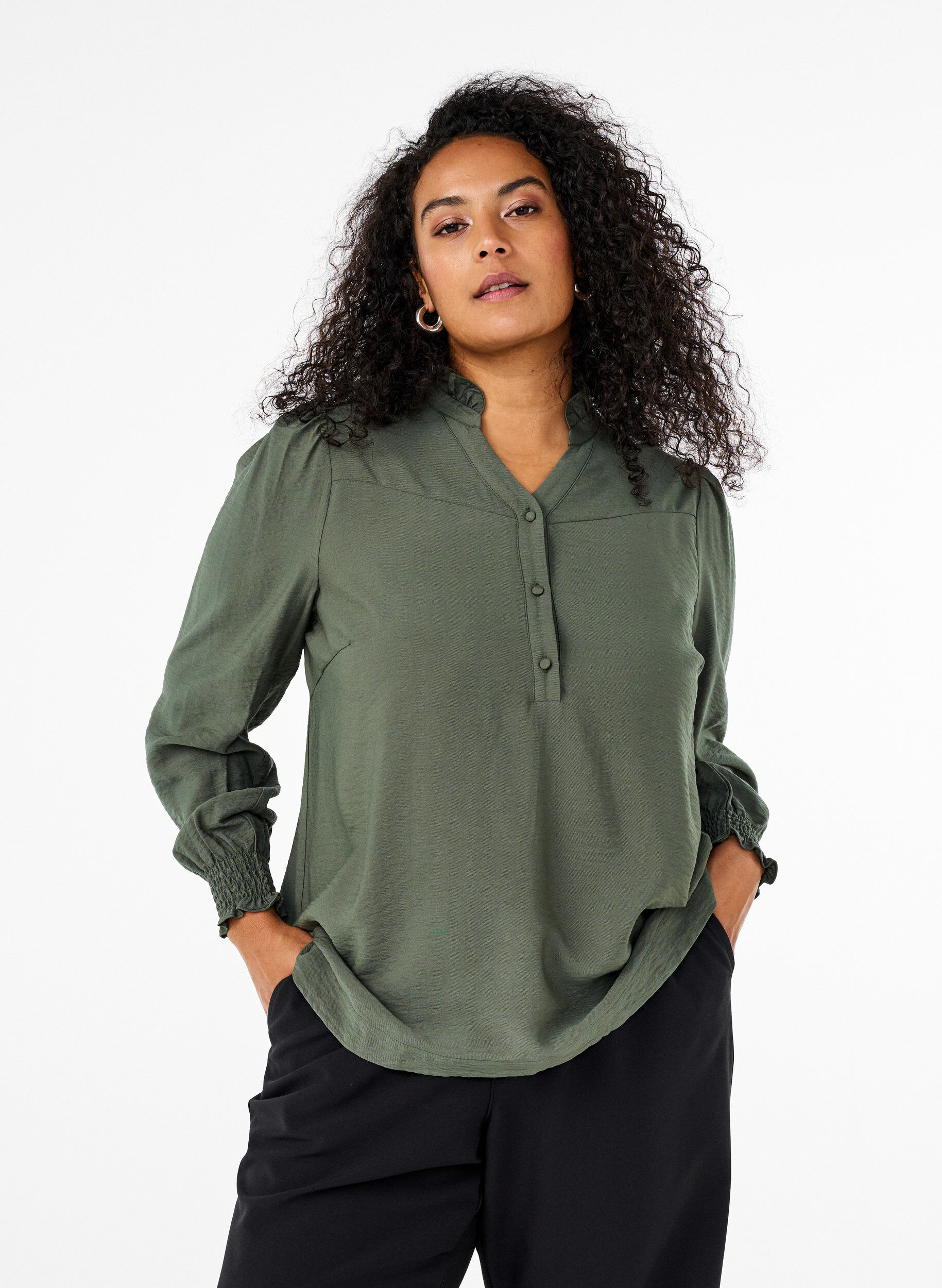 Zizzi Blouse met rucheskraag, Groen, Model image number 0