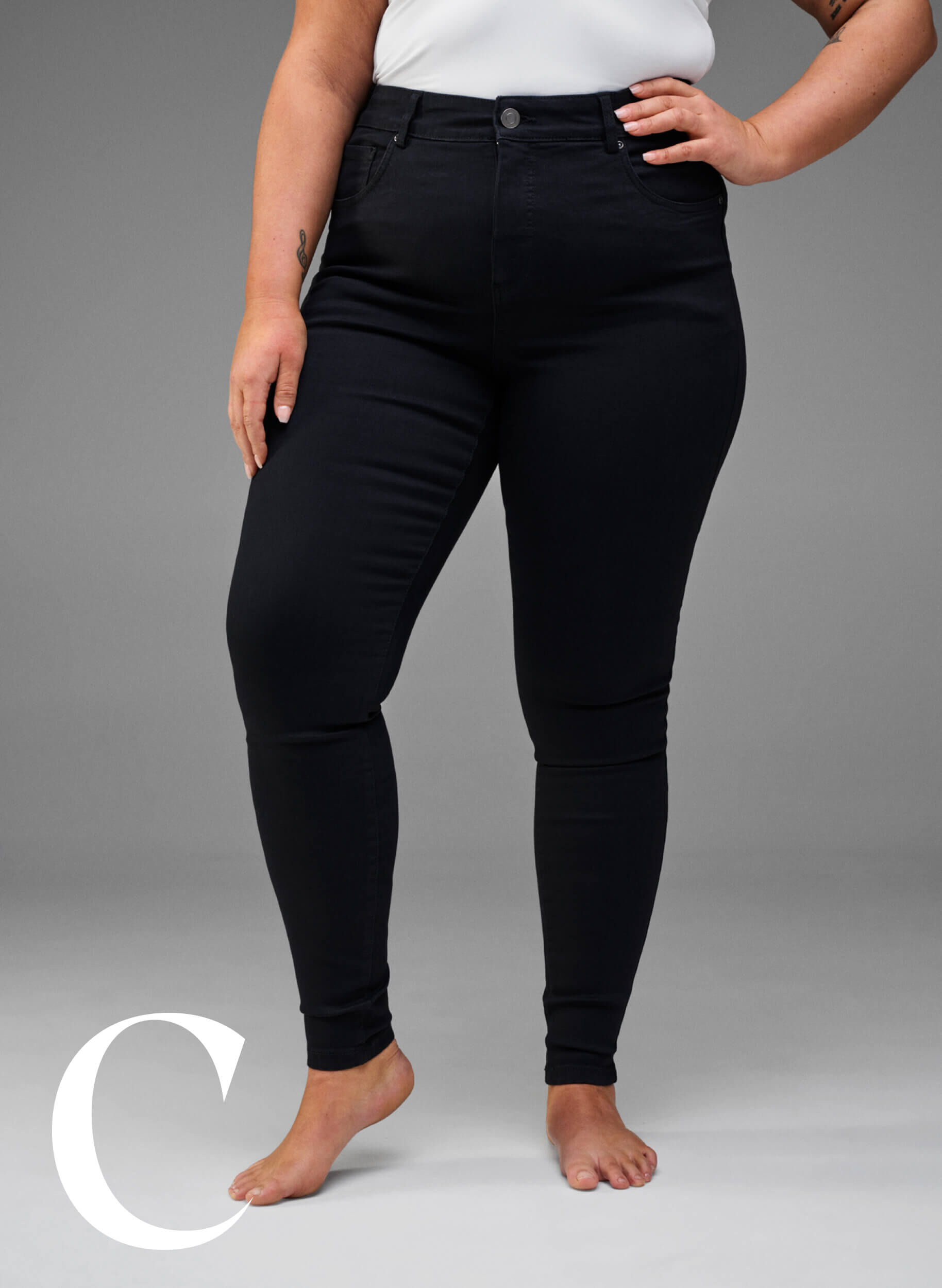 Zizzi Super smalle jeans met hoge taille, Black, Model image number 6