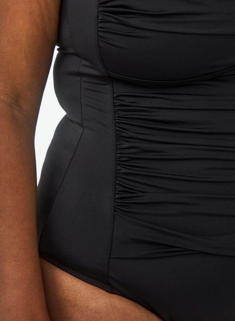 Straploze badpak met drapering en gewatteerde cups, Zwart, Model