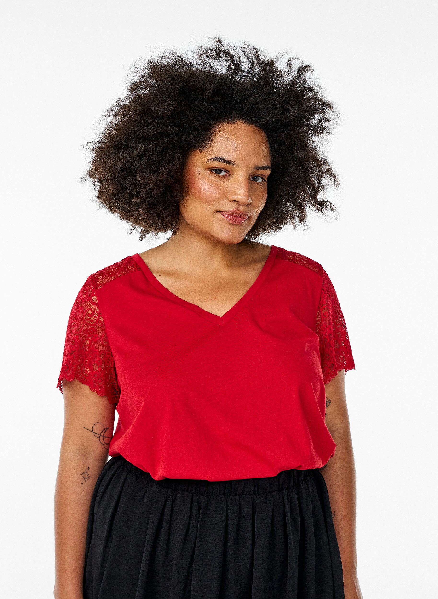 Katoenen T-shirt met korte kanten mouwen, Rood, Model