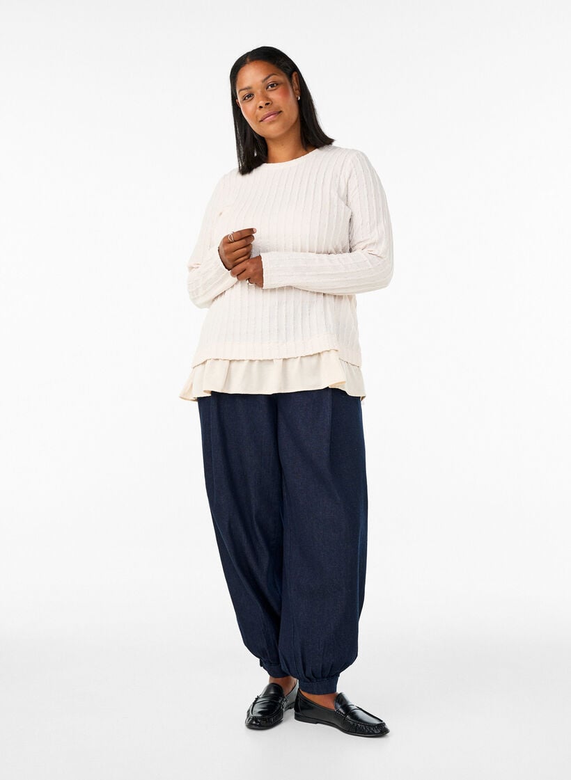 Blouse met structuur en volantzoom, Vanille, Model image number 1
