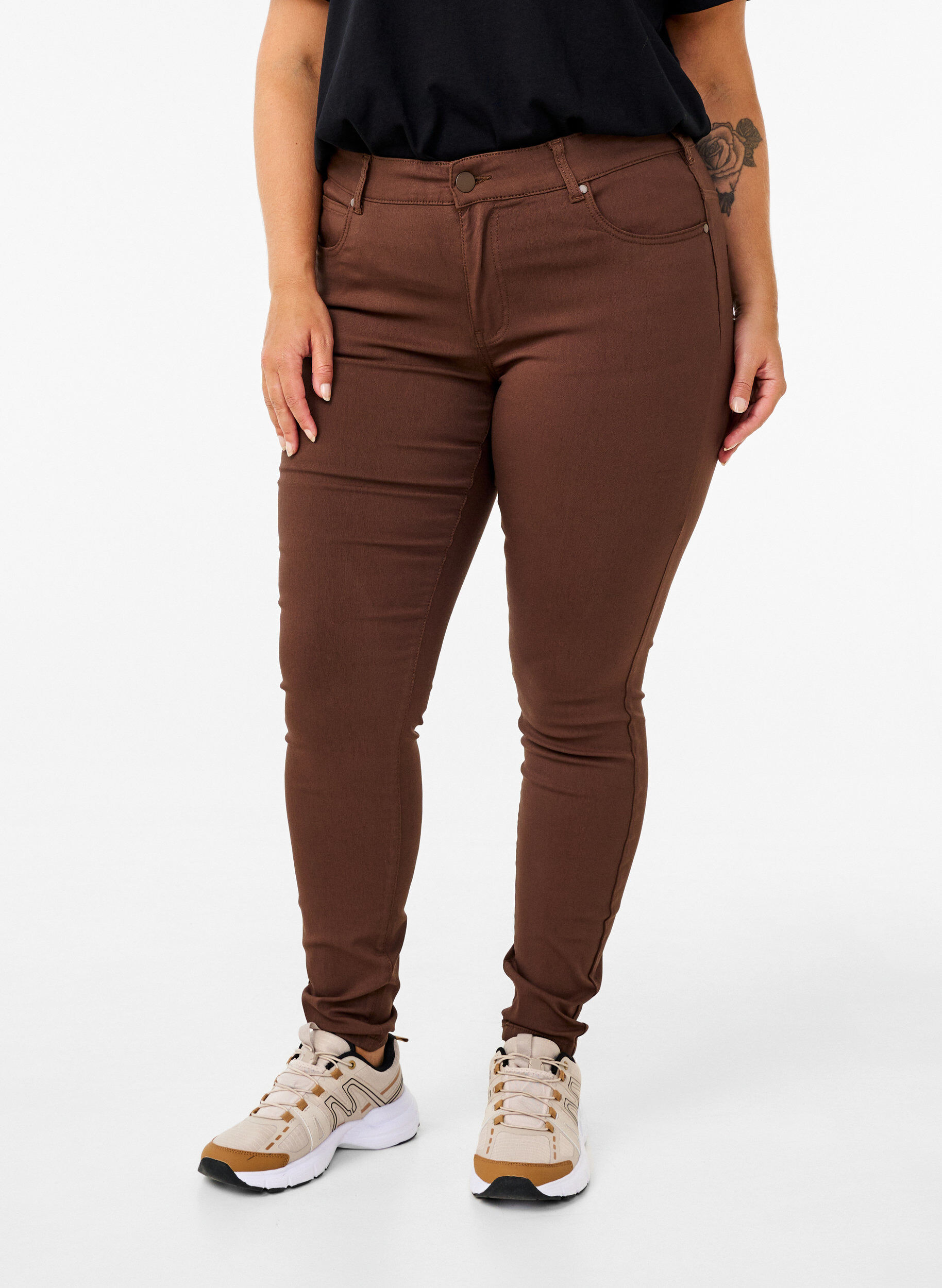 Zizzi Slim fit broek met zakken, Bruin, Model image number 2