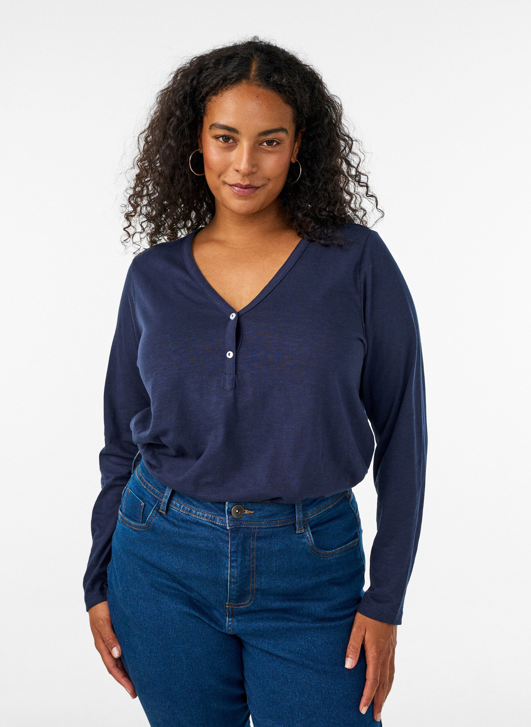ZizziT-shirt met lange mouwen, V-hals en knopen, Blauw, Model image number 0