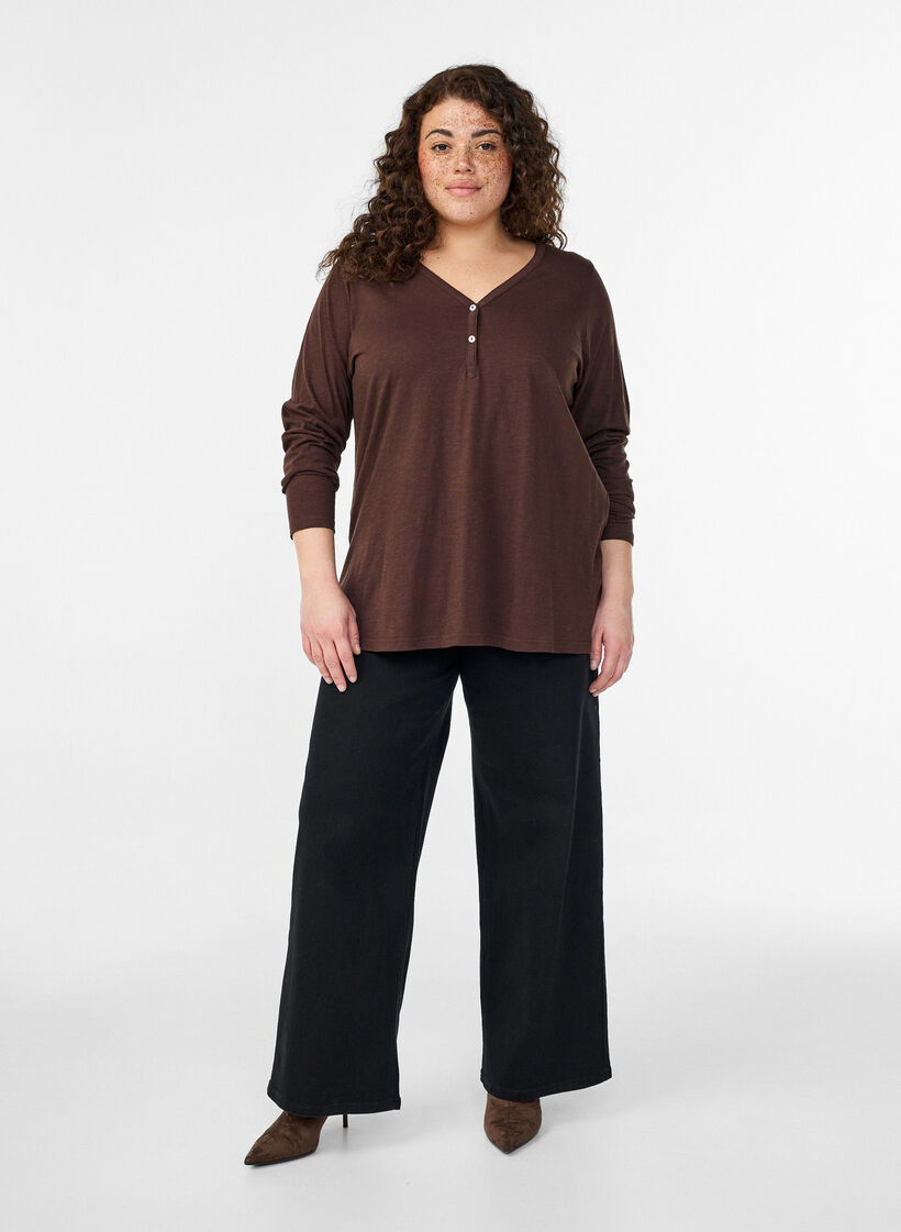 T-shirt met lange mouwen, V-hals en knopen, Bruin, Model image number 1