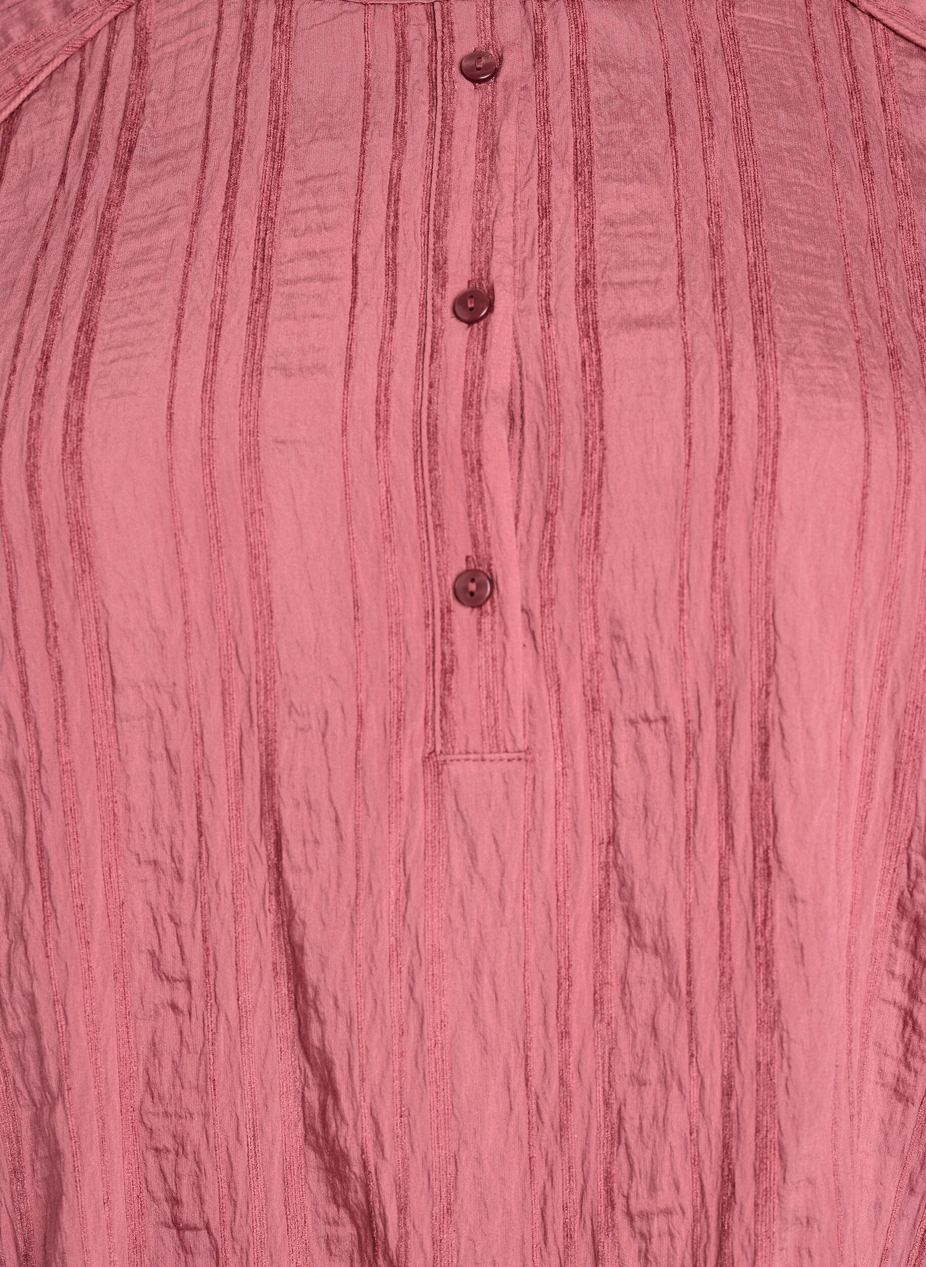 Zizzi Blouse met ton-sur-ton textuur en knopen, Roze, Packshot image number 2