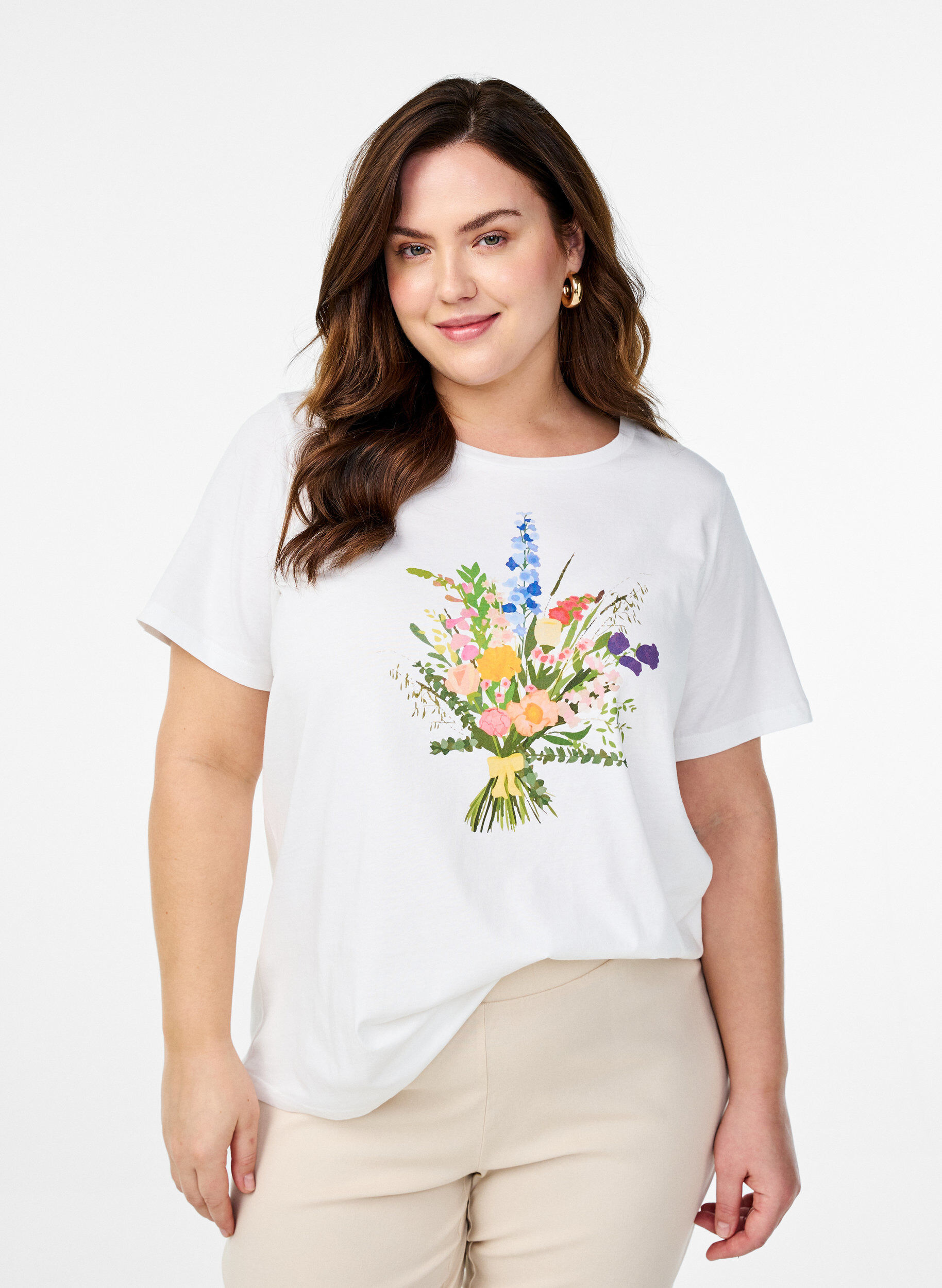 Zizzi T-shirt in biologisch katoen met bloemenprint, B. White w. Flower, Model image number 0