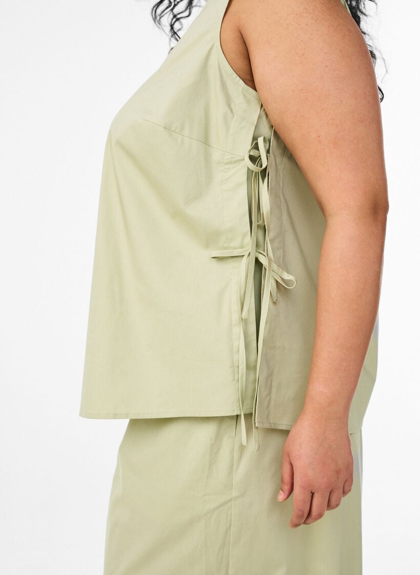 Mouwloze top met strikdetail aan de zijkanten, Groen, Model image number 3