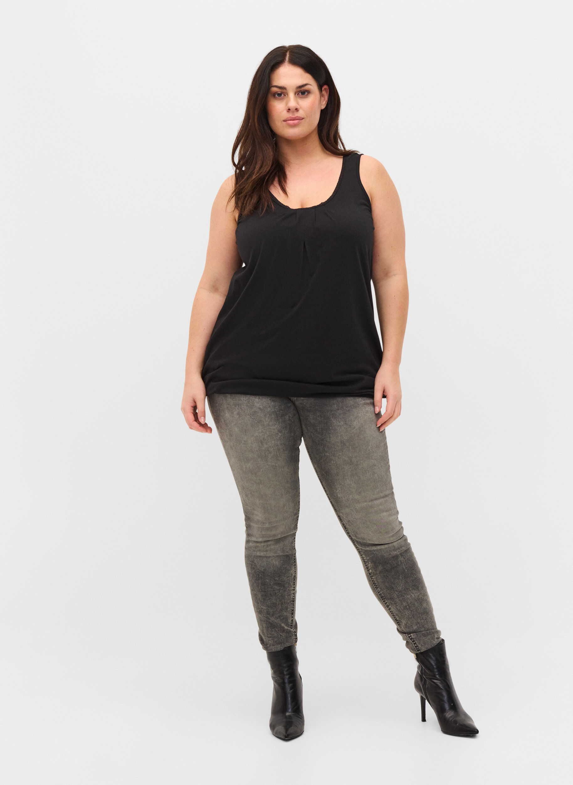 Zizzi Katoenen top met ronde hals en kanten rand, Black, Model image number 2