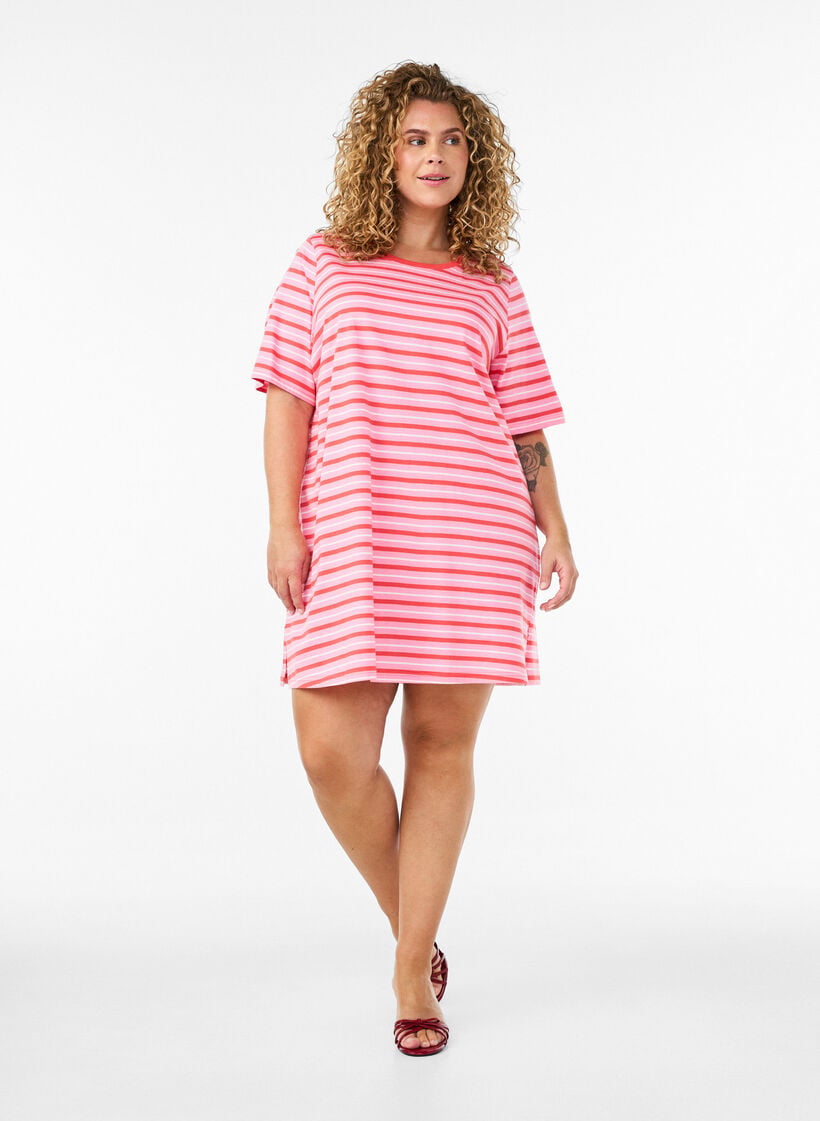 Lang oversized gestreept T-shirt in biologische katoen, Roze, Model image number 1