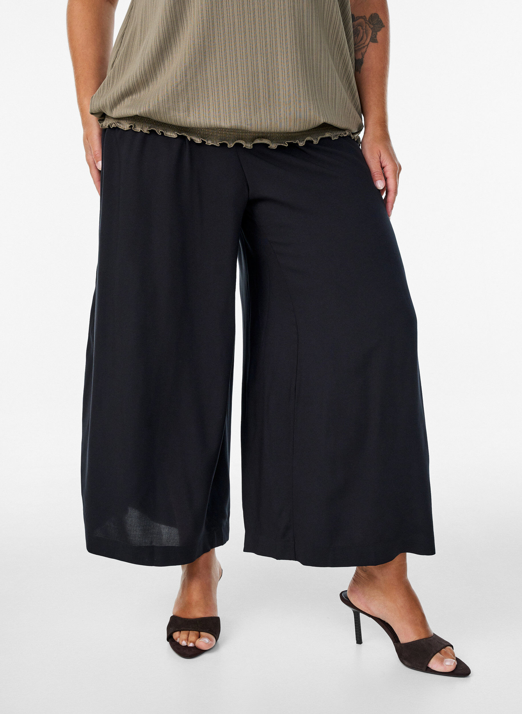 ZizziCulotte in viscose met een high waist en wijde pijpen, Zwart, Model image number 2