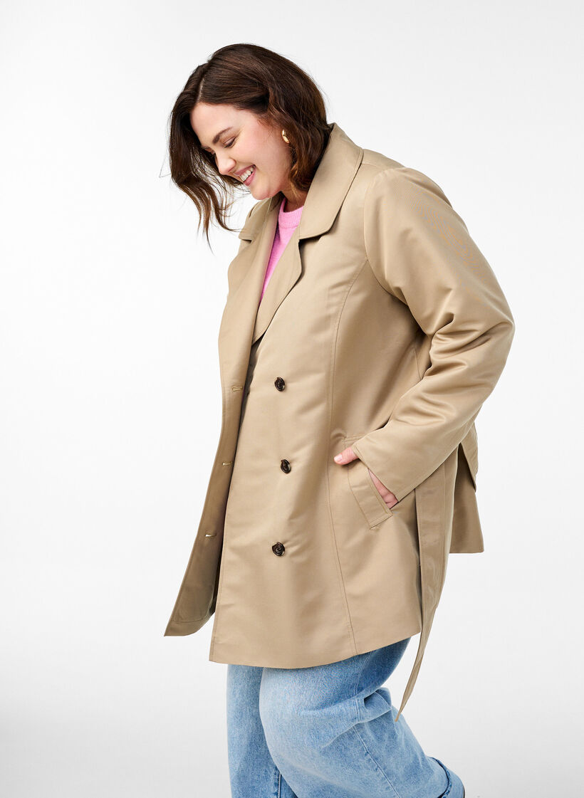Korte trenchcoat met riem, Beige, Model image number 3