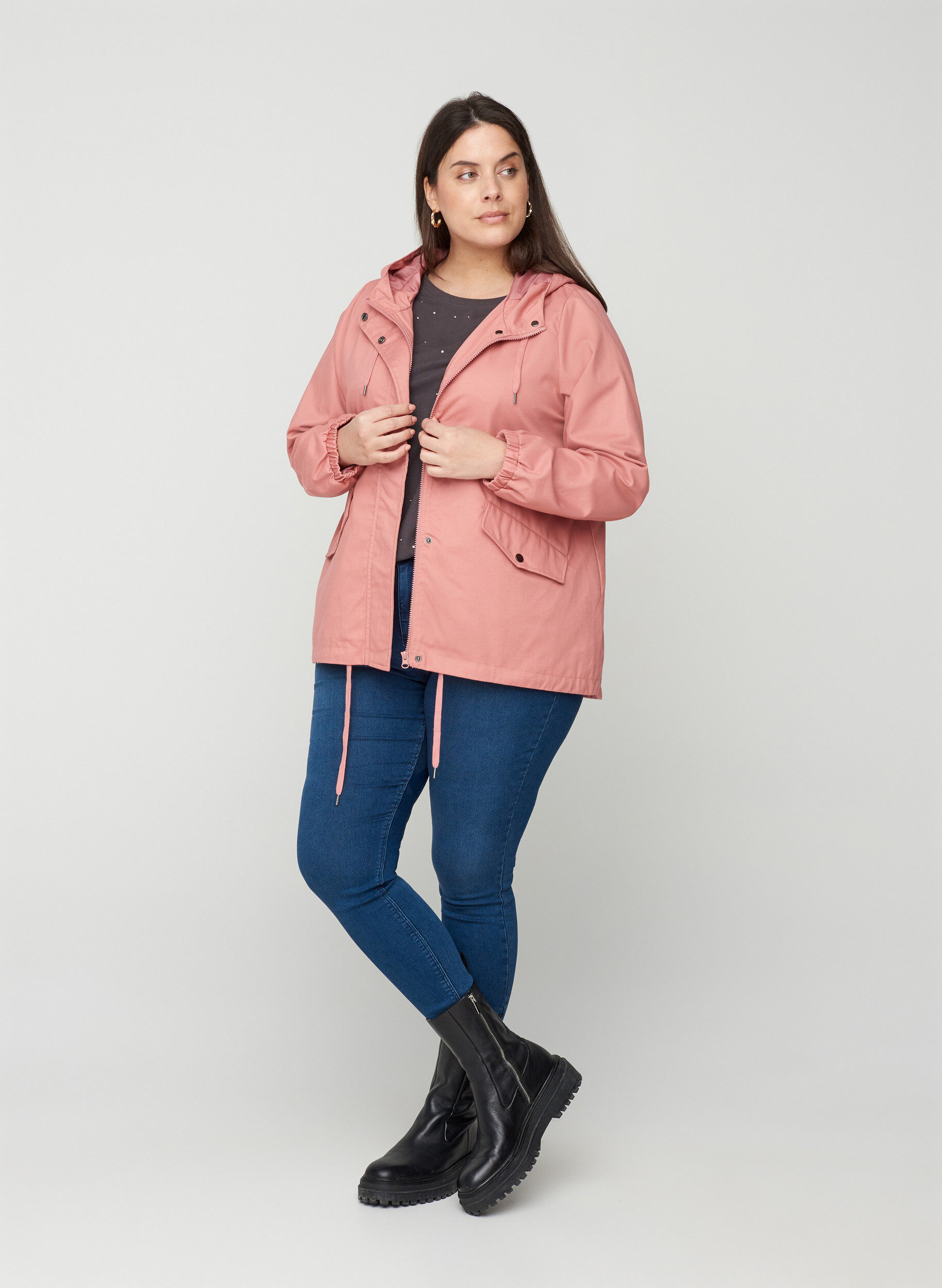 Zizzi Korte jas met capuchon en zakken, Ash Rose, Model image number 2