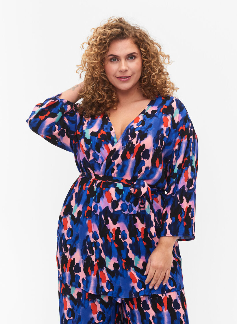 	 Kimono in viscose met print, Colorful Animal, Model image number 0