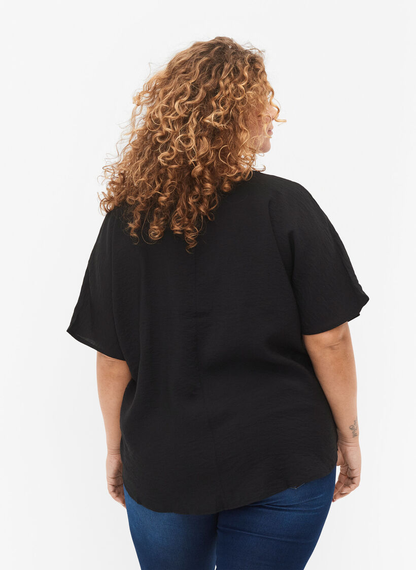 Viscose top met korte mouwen en v-hals, Black, Model image number 1