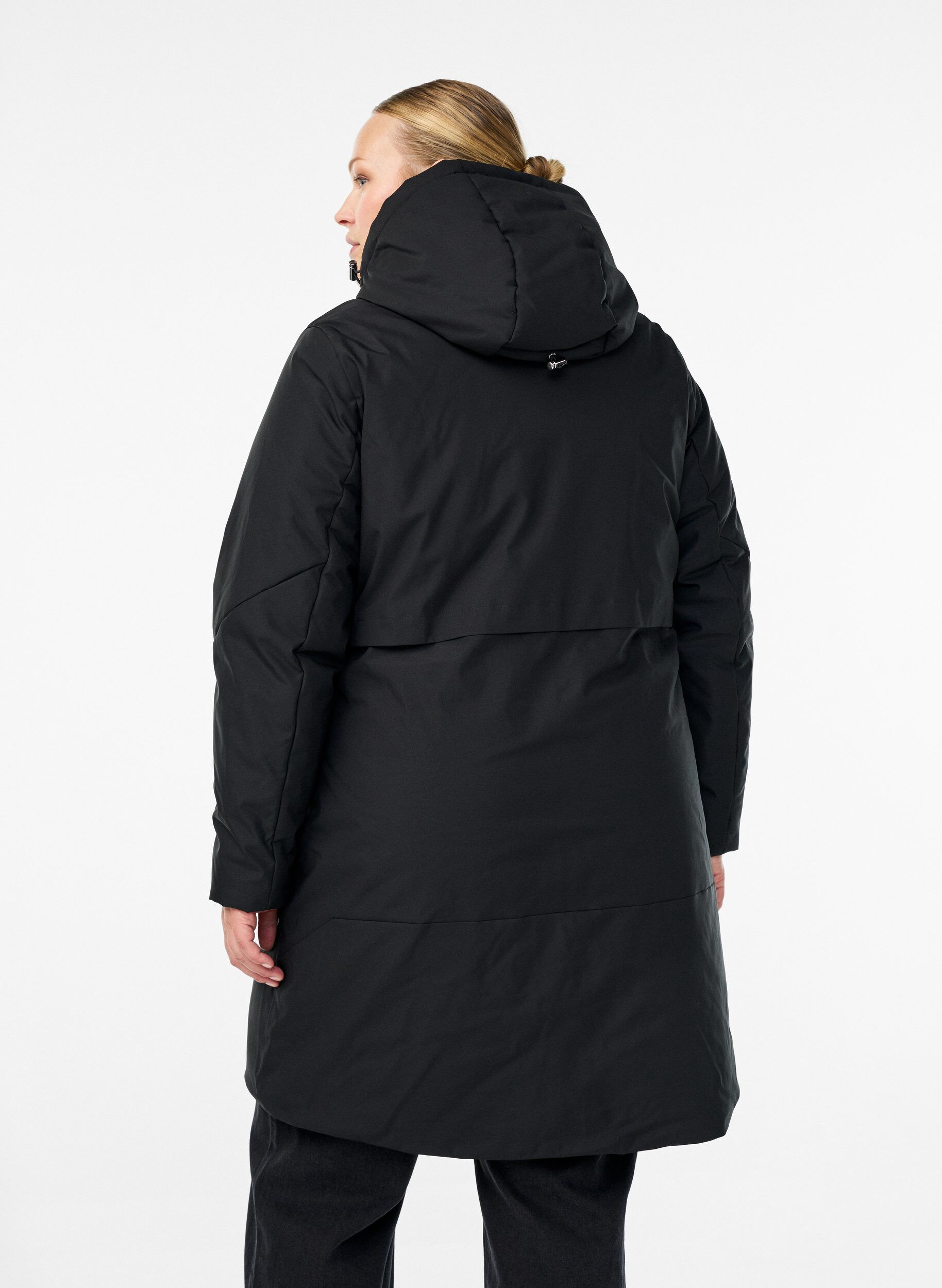 Zizzi Winterjas met verstelbare taille, Zwart, Model image number 2