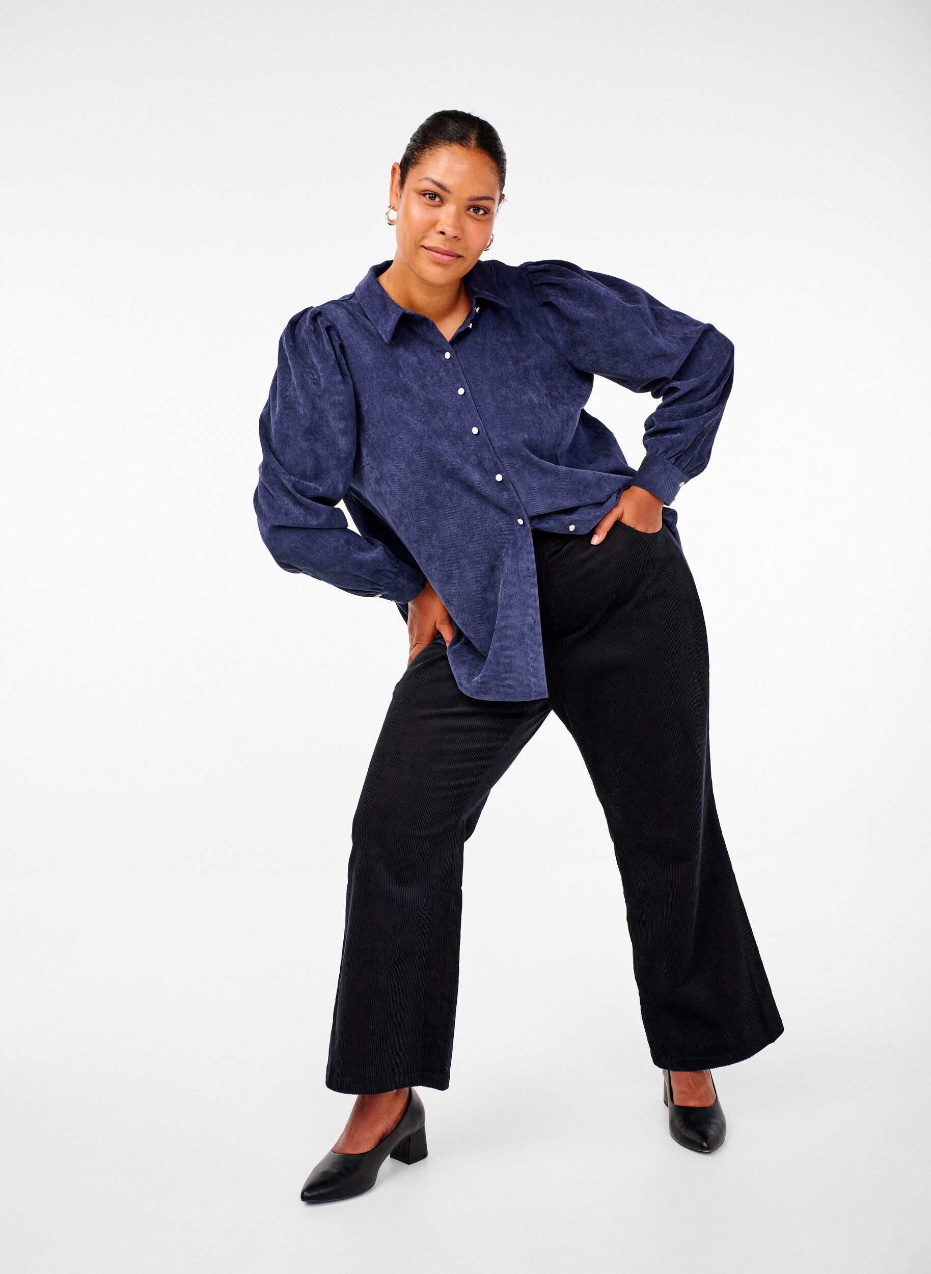 Zizzi Bootcut ribbroek met hoge taille, Zwart, Image image number 0