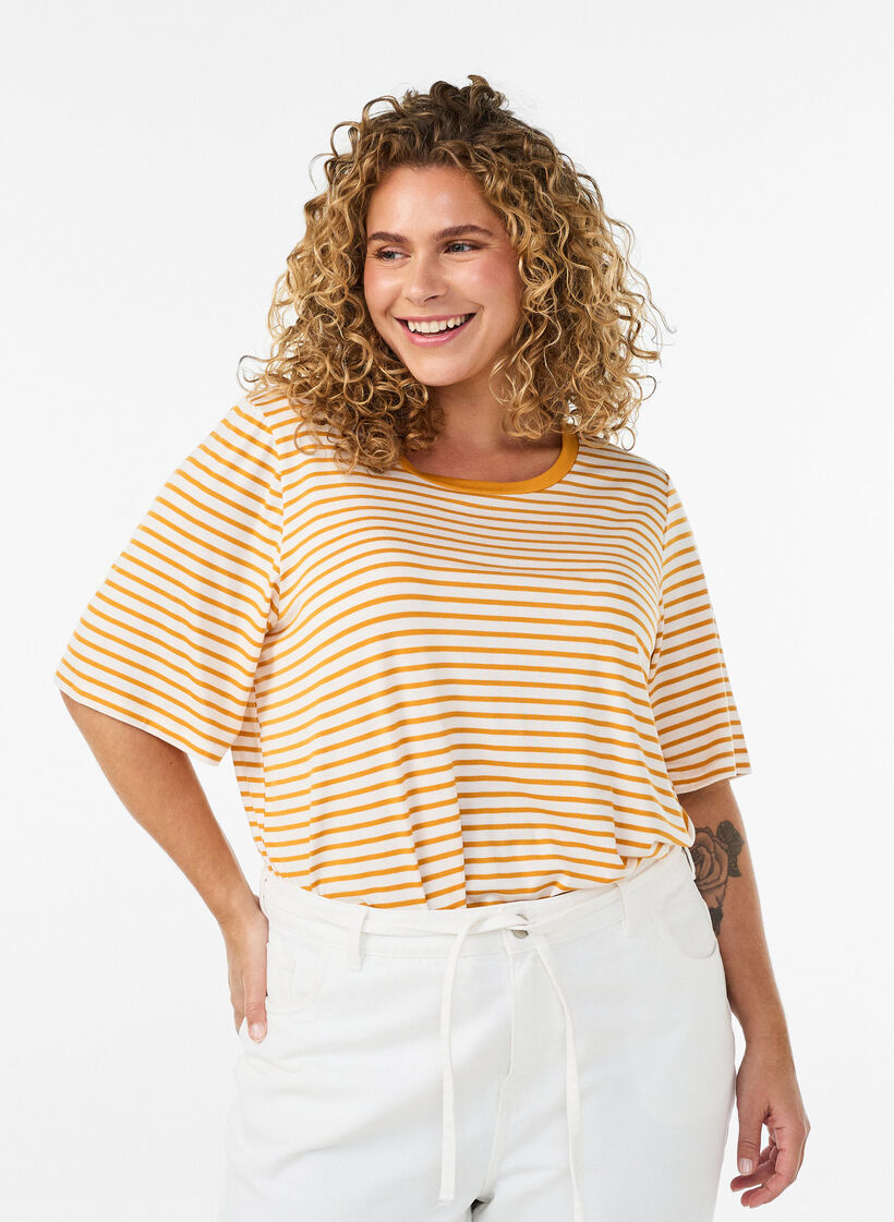T-shirt met TENCEL&trade; Lyocell en strepen, Geel, Model image number 0