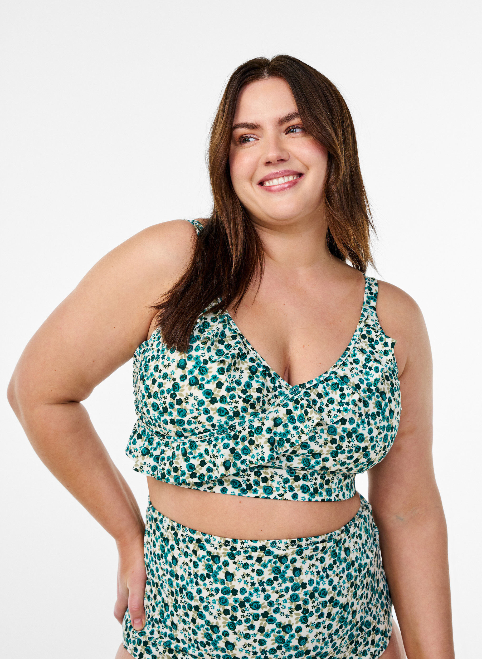 ZizziBloemen bikinitop met ruches, Groen, Model image number 0