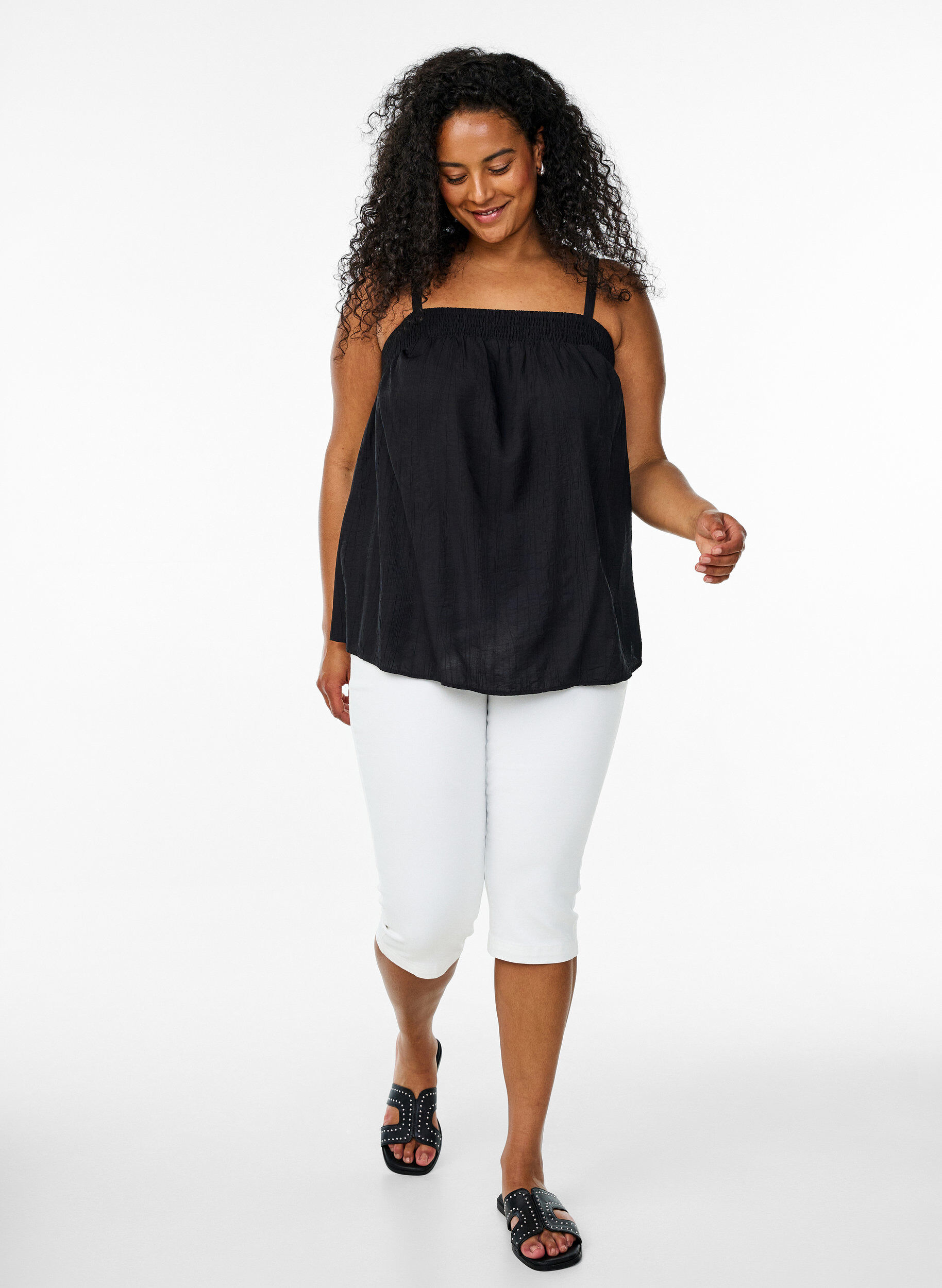 Zizzi Viscose top met smalle bandjes, Zwart, Model image number 1