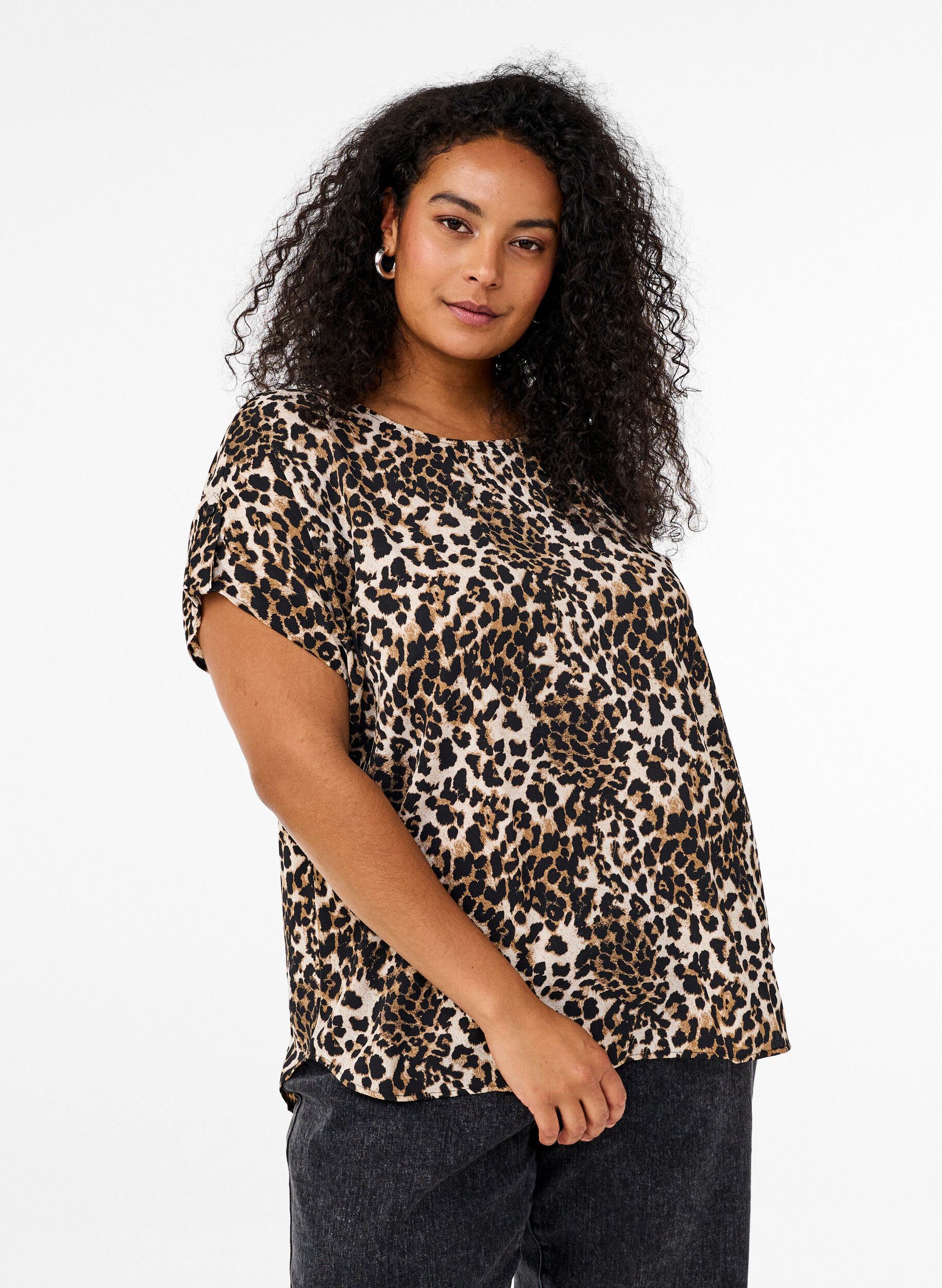 Zizzi Blouse met korte mouwen en luipaardprint, Leopard AOP, Model image number 0