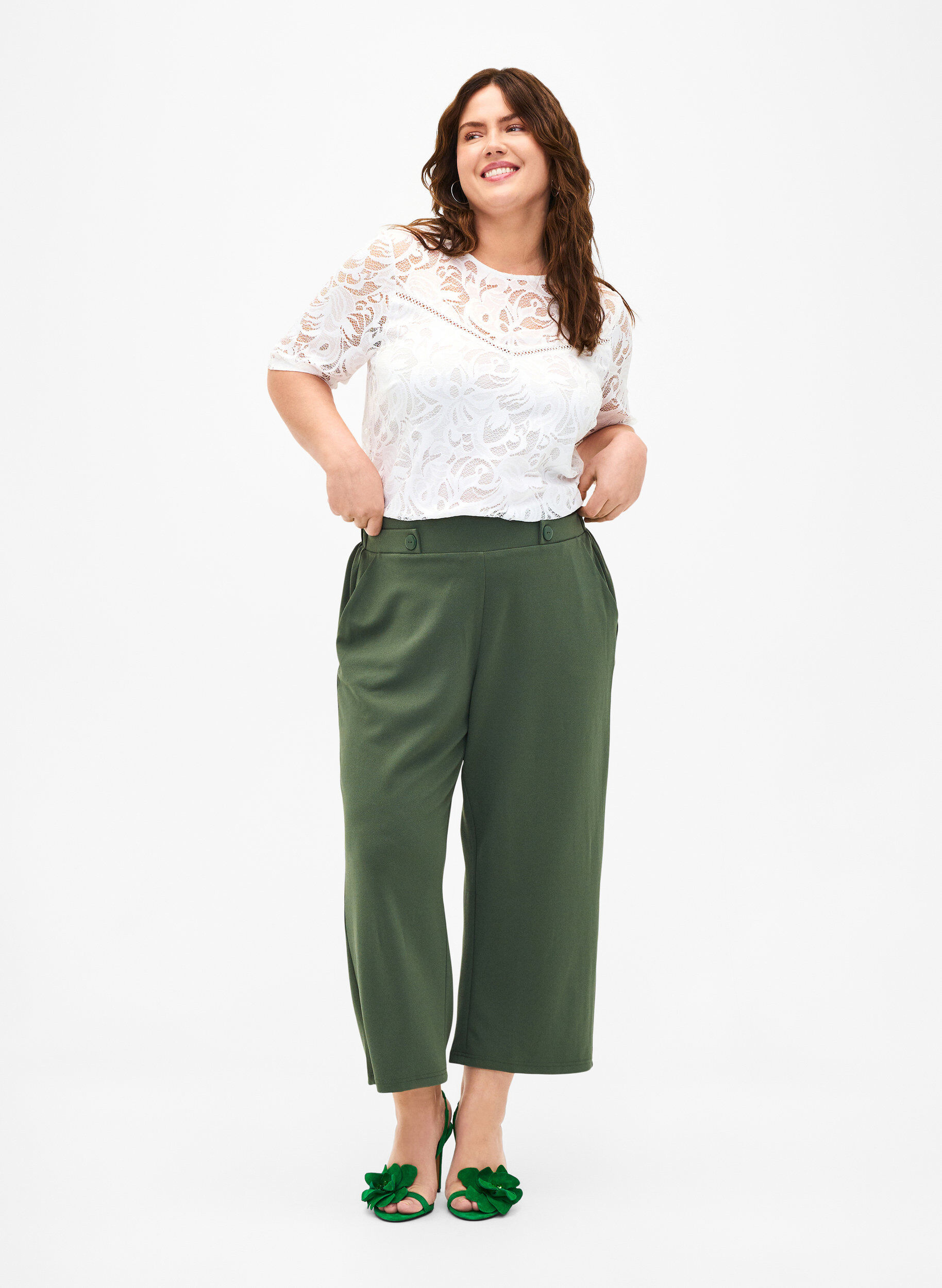 Zizzi7/8 broek met losse pasvorm, Groen, Model image number 0