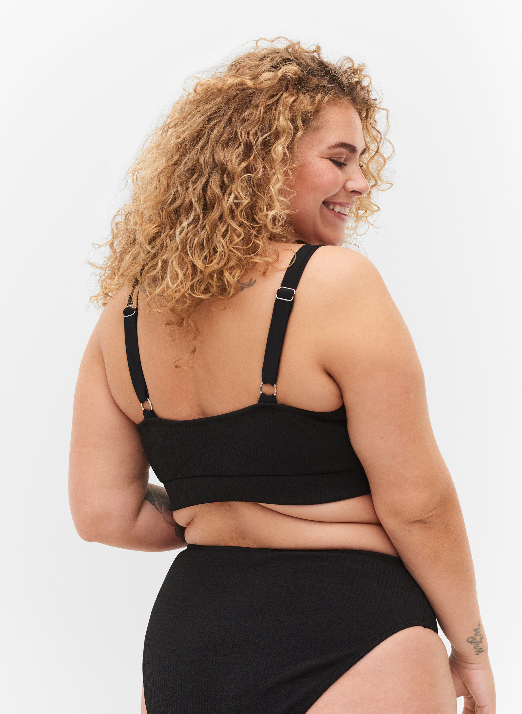 Zizzi Bikinitop met cr&ecirc;pe structuur, Black, Model image number 1