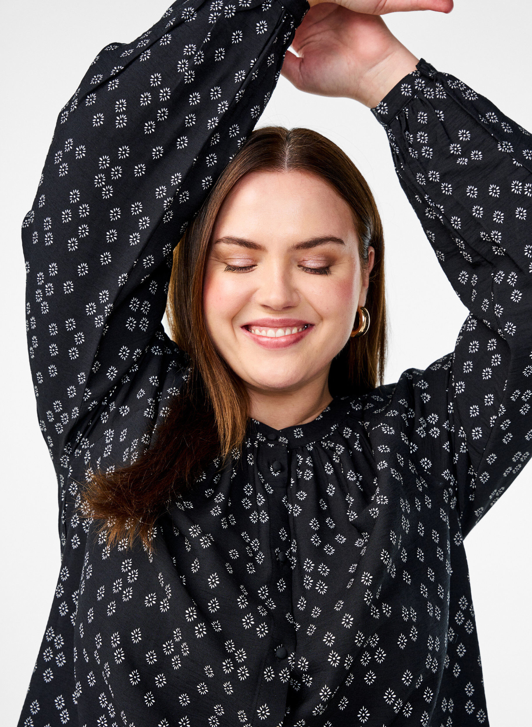 Zizzi Tunic met lange mouwen en bloemenprint, Zwart, Image image number 0