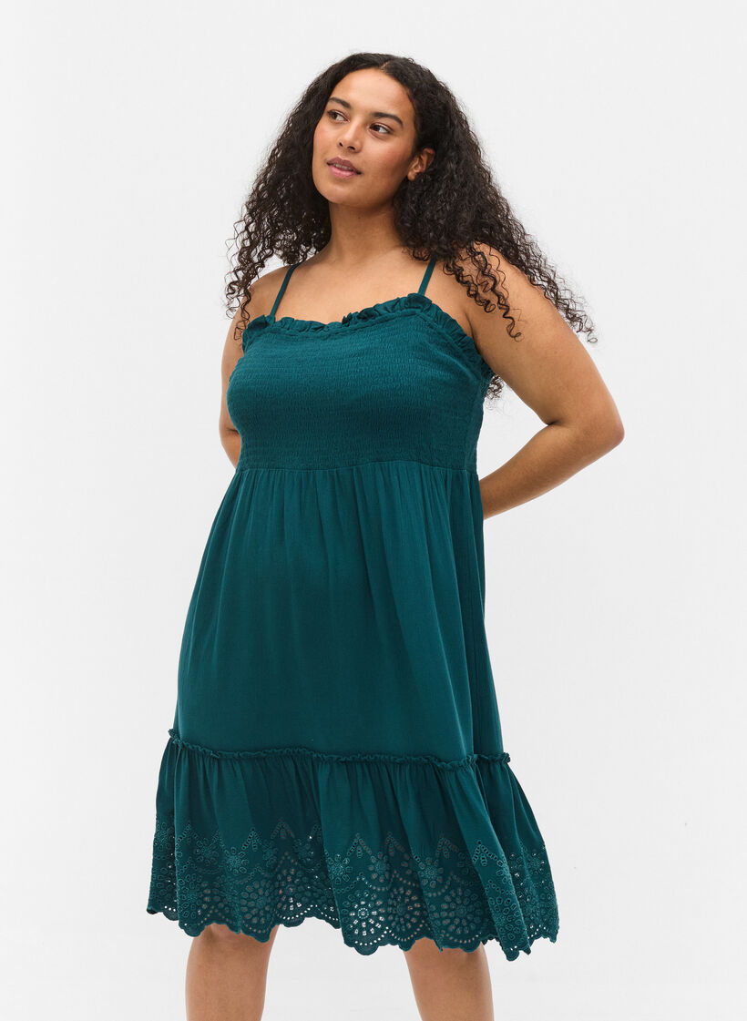 Viscose strandjurk met smokwerk en borduursel anglaise, Deep Teal, Model image number 0