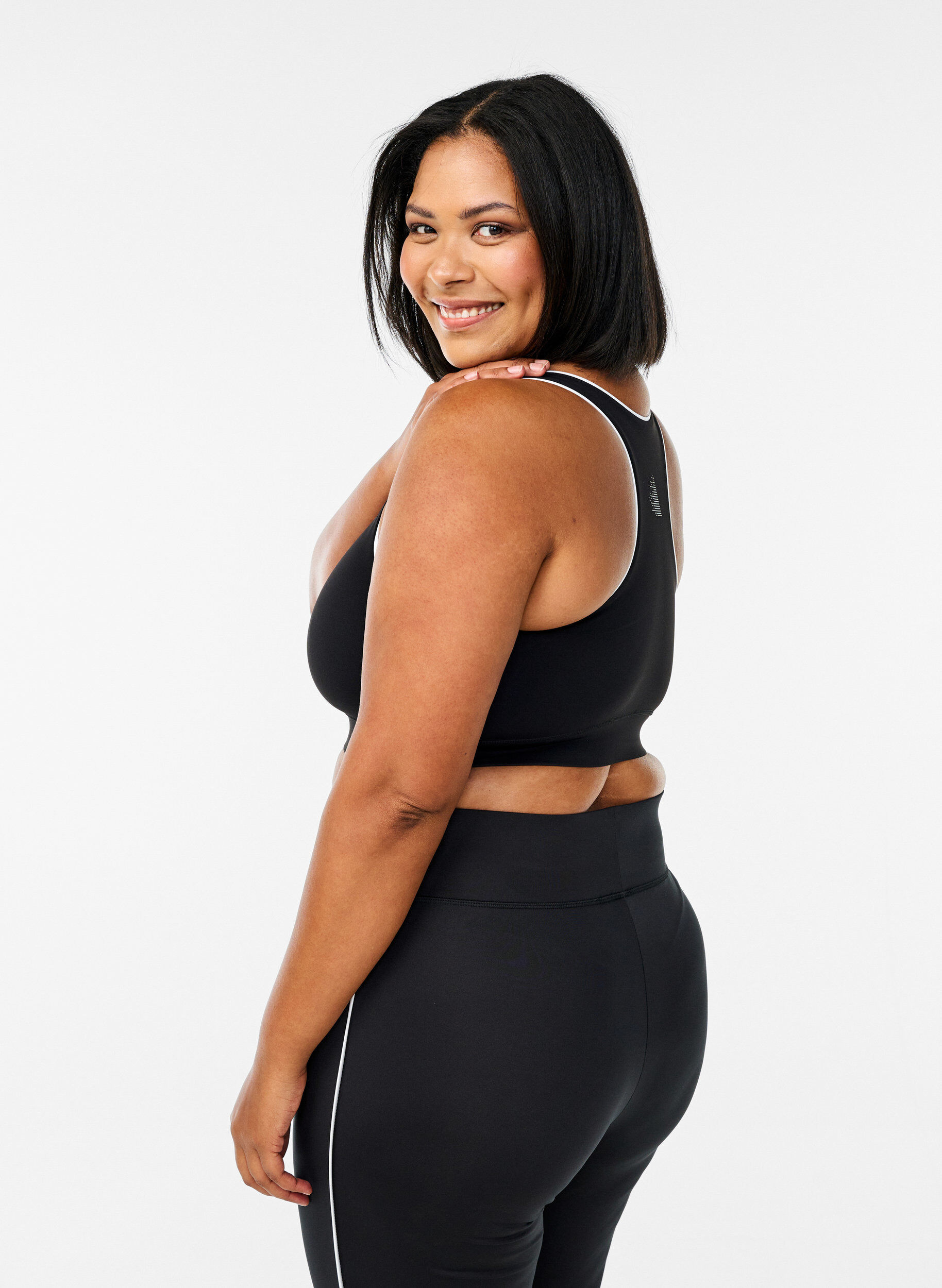 Zizzi Racerback sport-bh met contrasterende biezen, Zwart, Model image number 2