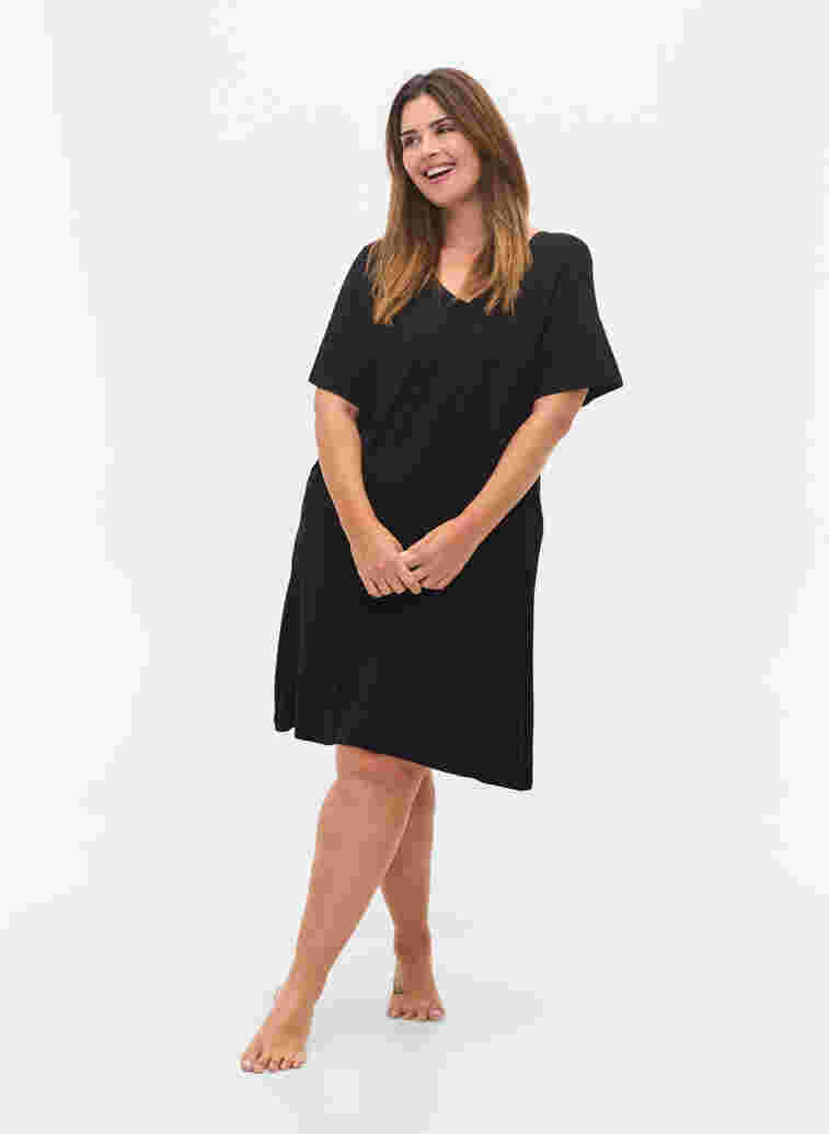 Viscose pyjama jurk met korte mouwen , Black, Model image number 2