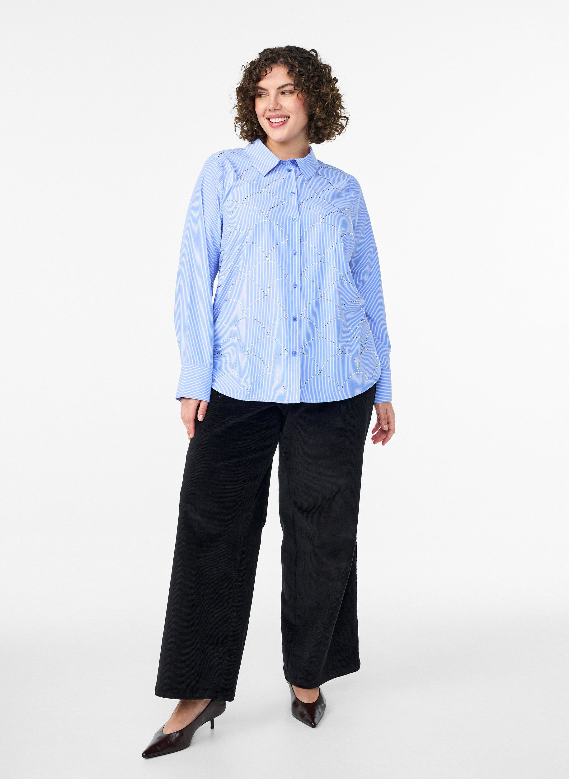 Zizzi Blouse met strepen en studs, Blauw, Model image number 1