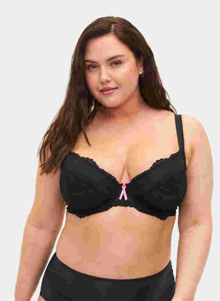 Support the breasts  - Emma kanten beha met beugel, Black, Model image number 0
