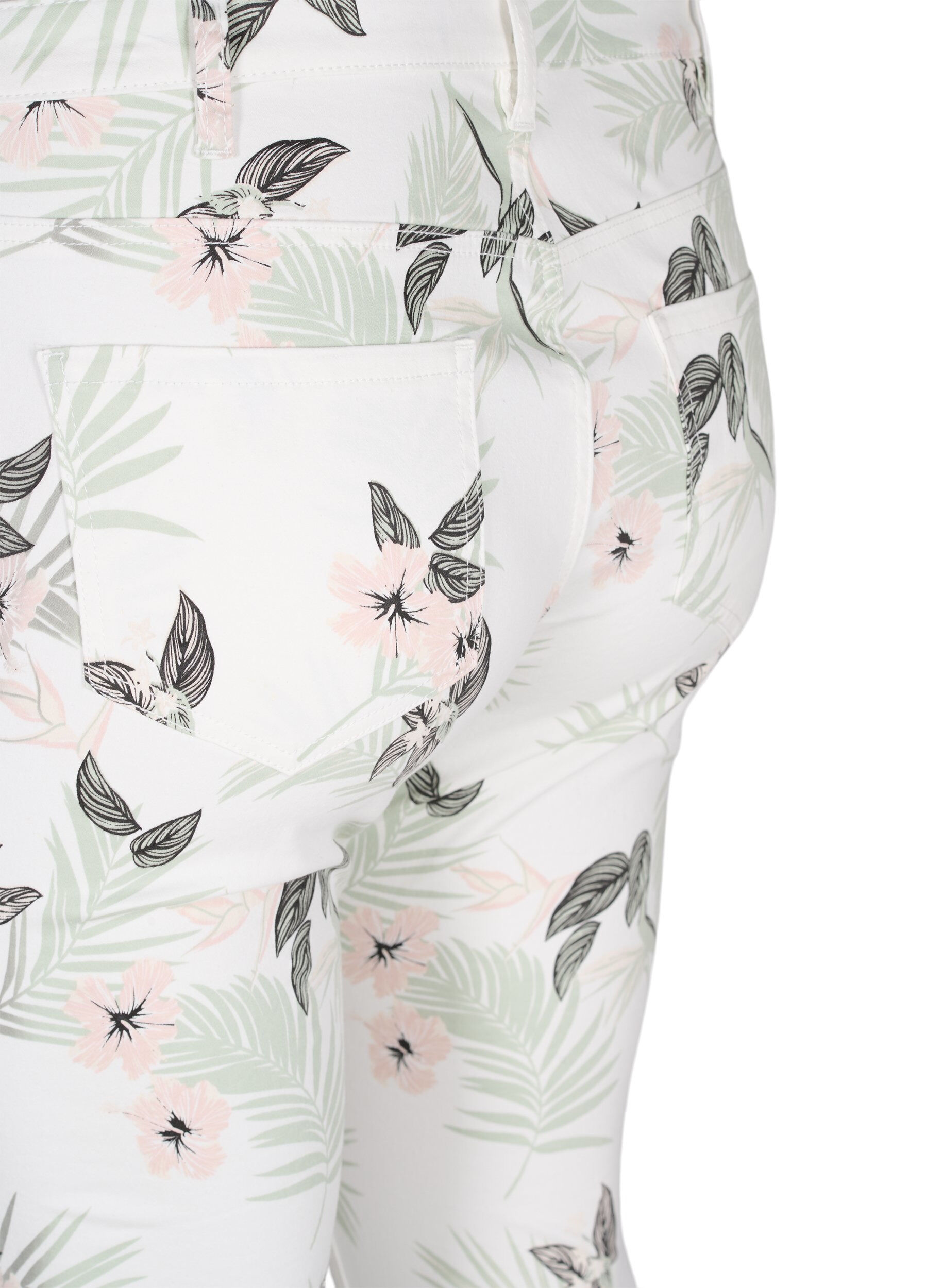 Zizzi Amy jeans met hoge taille en bloemenprint, White Flower AOP L78, Packshot image number 3