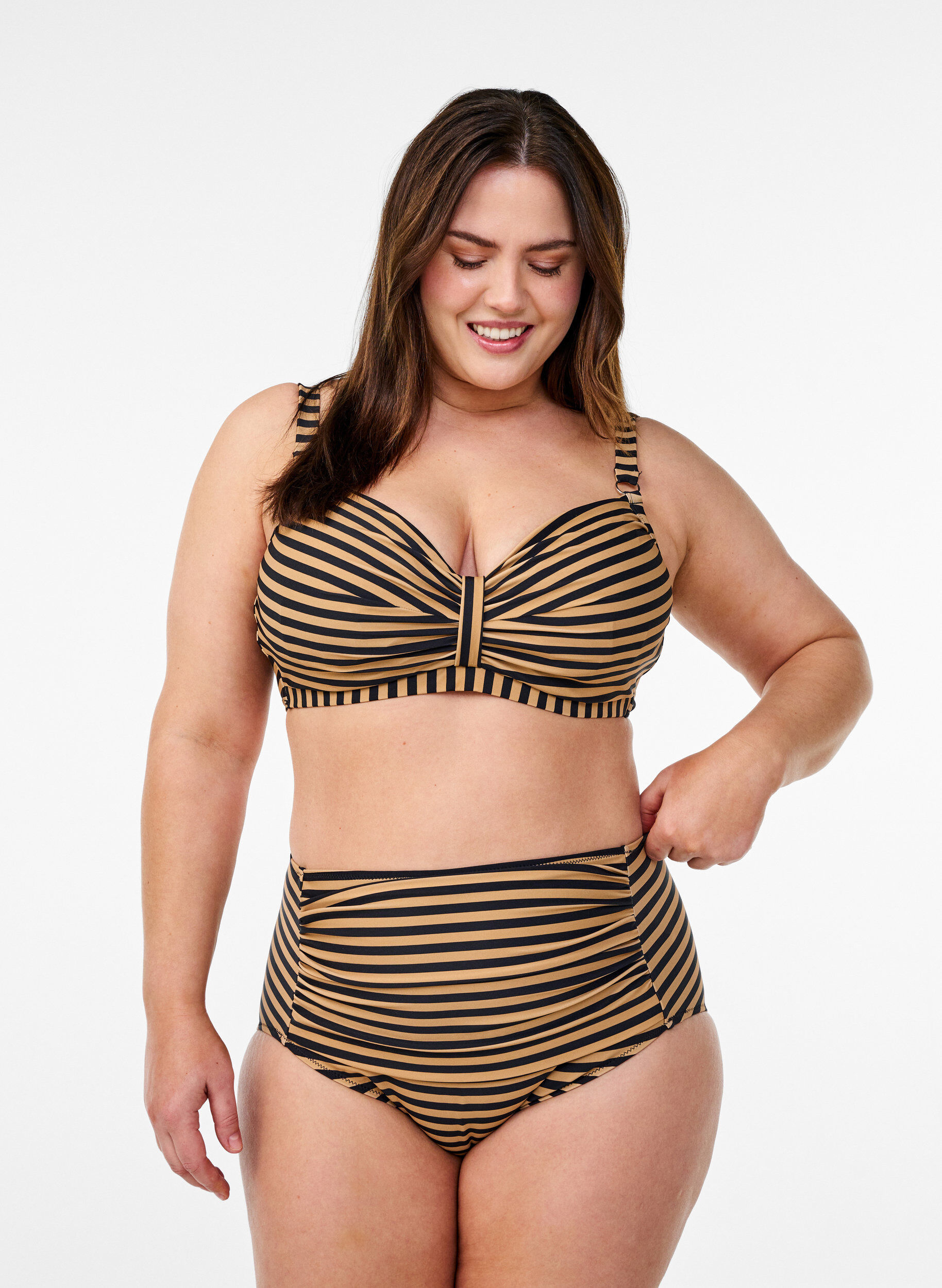 Zizzi Bikinitop met beugel en patroon, Bruin, Model image number 1