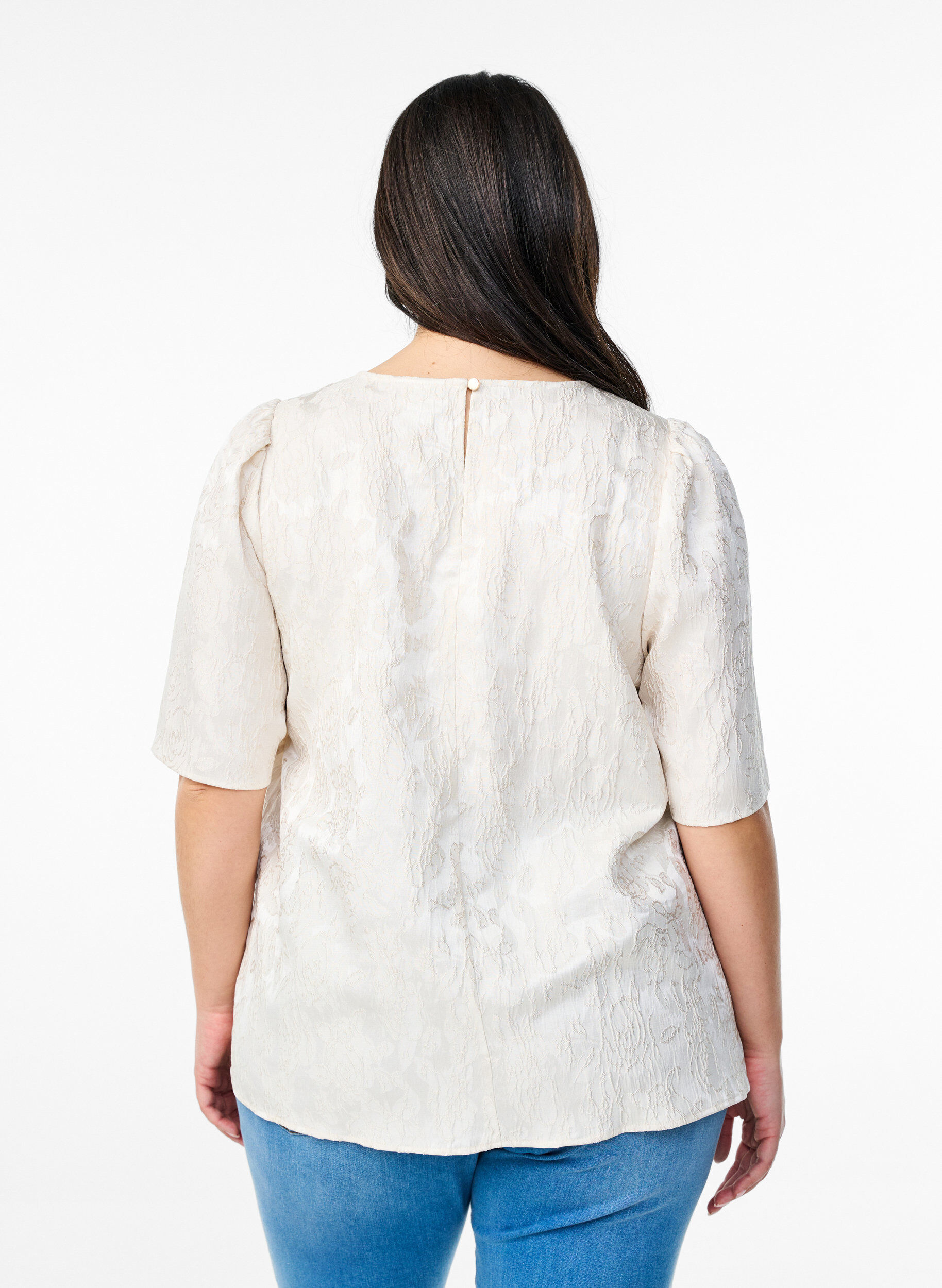 Zizzi Blouse met jacquardpatroon en pofmouwen, Vanille, Model image number 2
