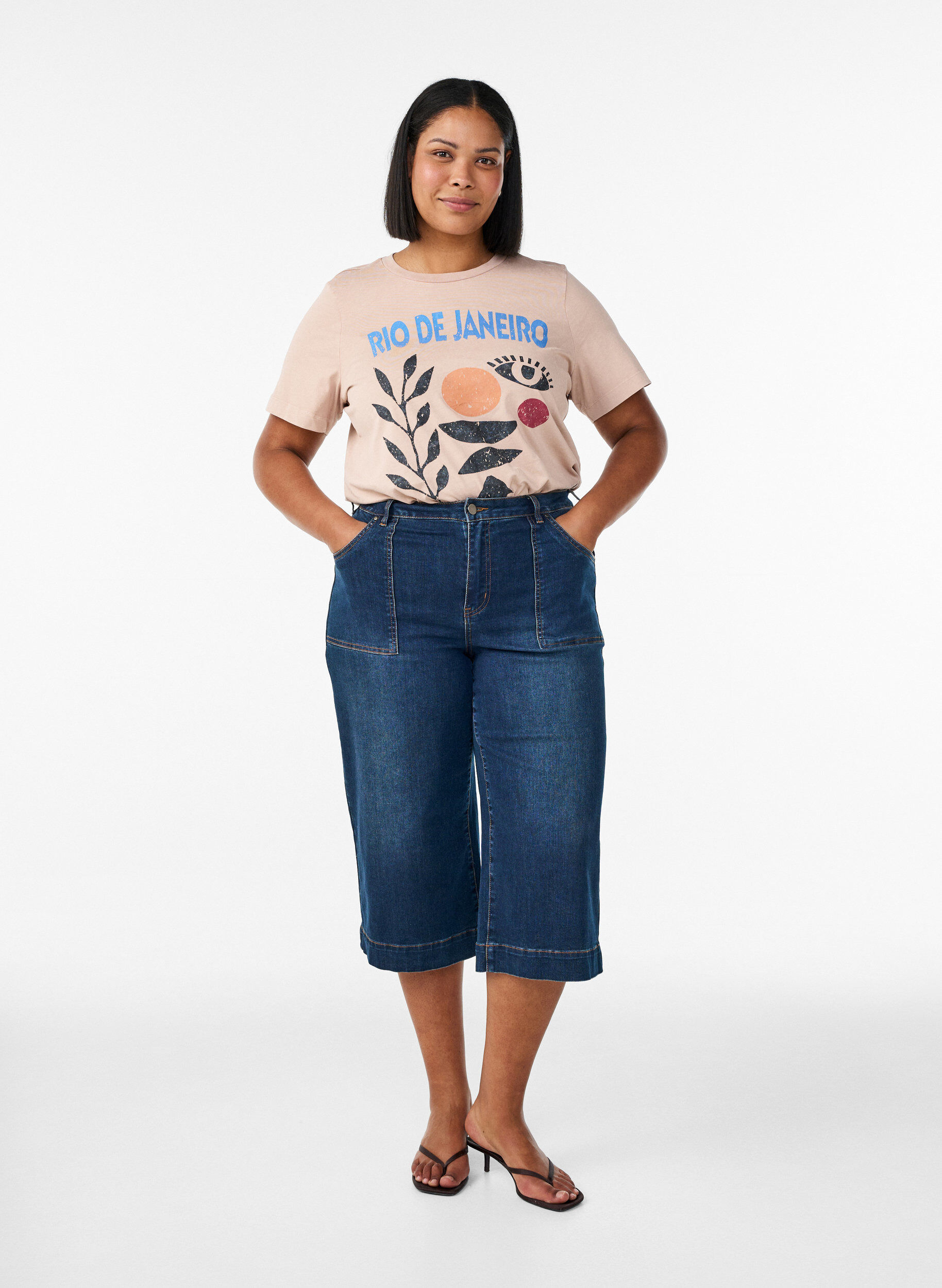 Zizzi Katoenen T-shirt met print aan de voorkant, Beige, Model image number 1