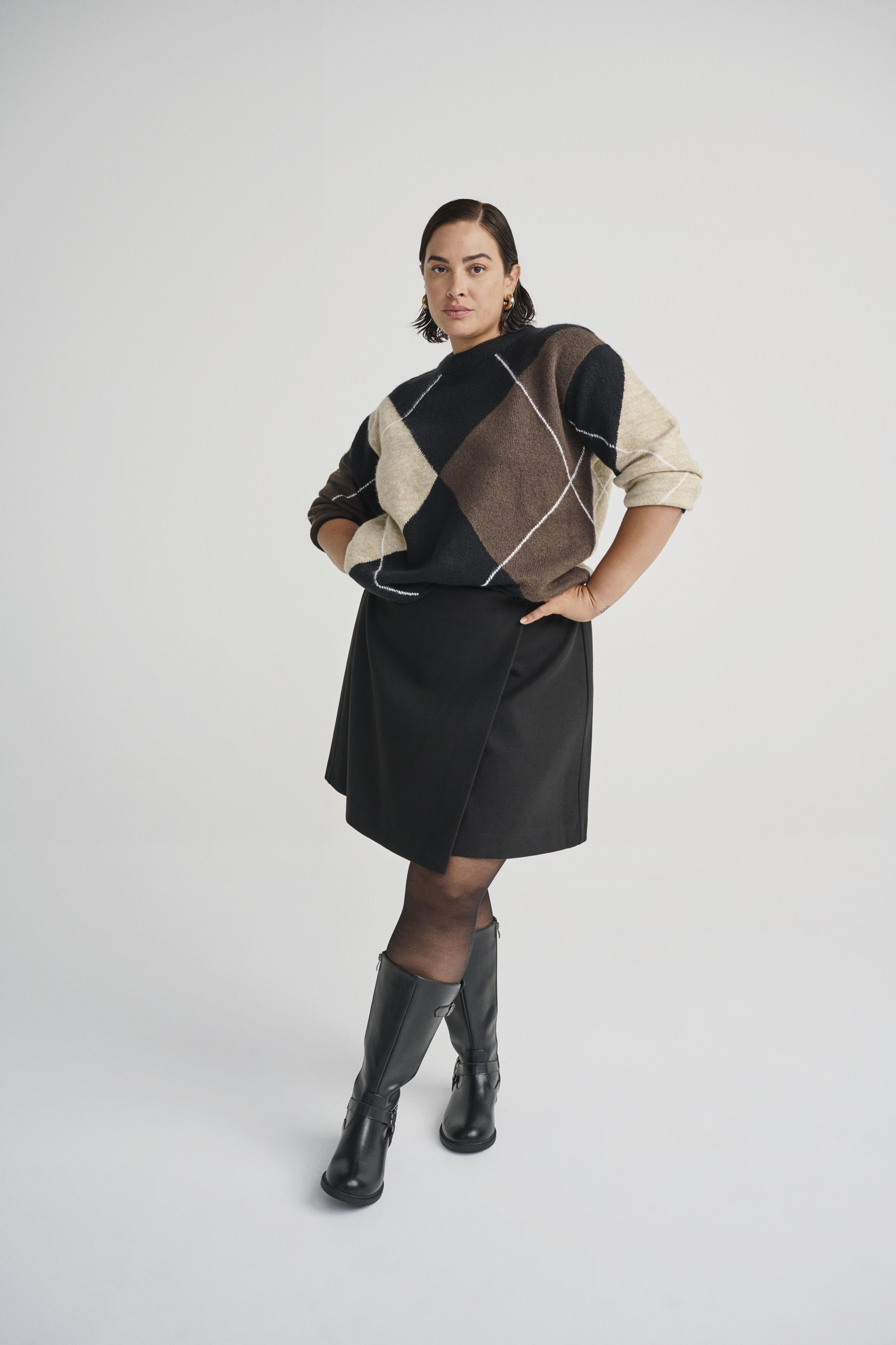 Zizzi Laars in leren gesp, , Model