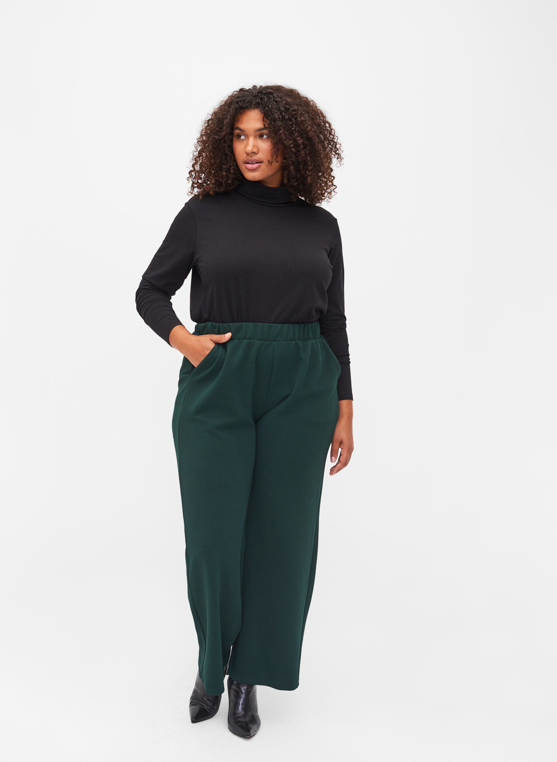 Zizzi Katoenen top met lange mouwen en col, Solid Black, Model image number 2