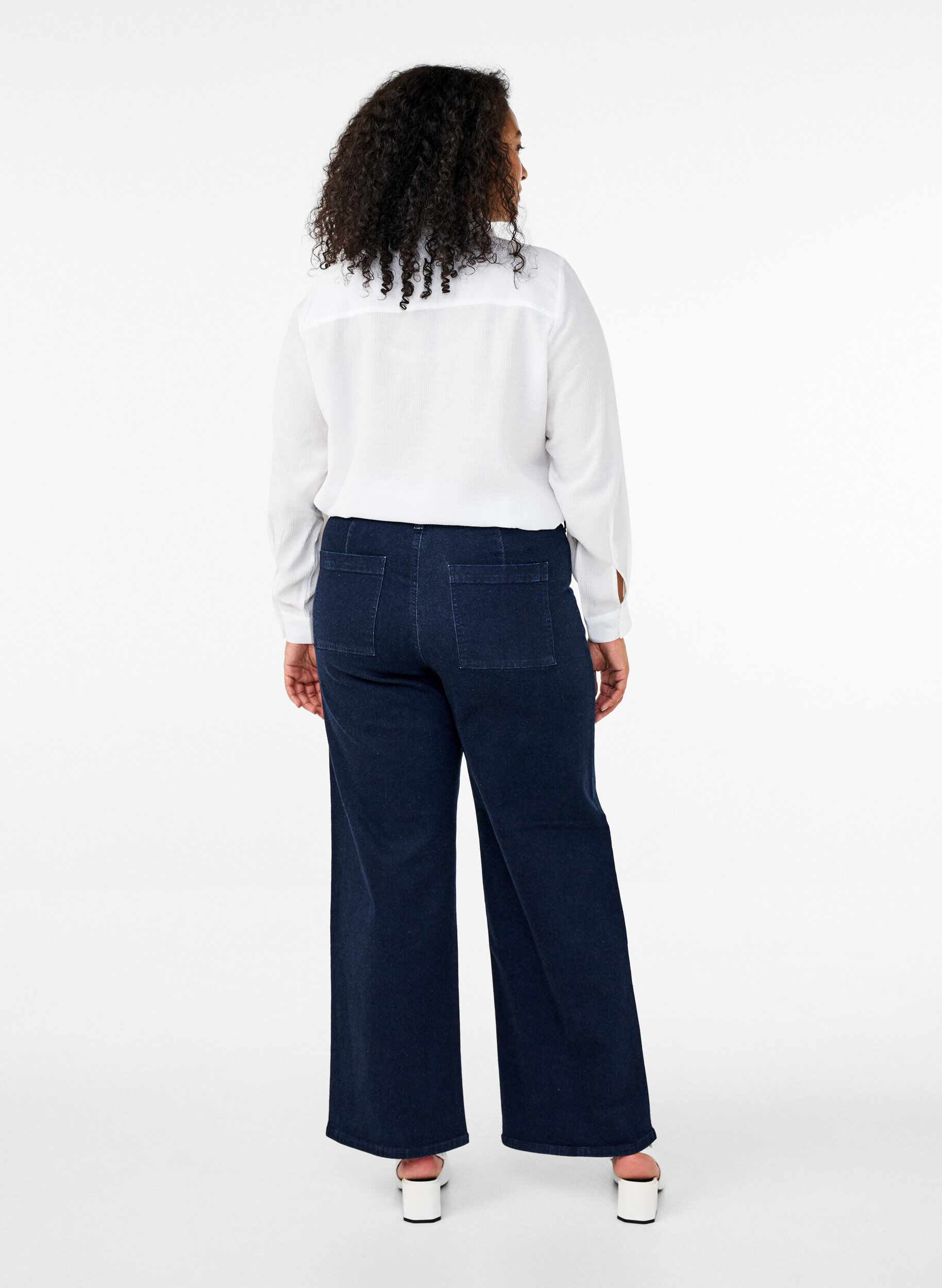Zizzi Jeans met hoge taille en wijde pijpen, Blauw, Model image number 1