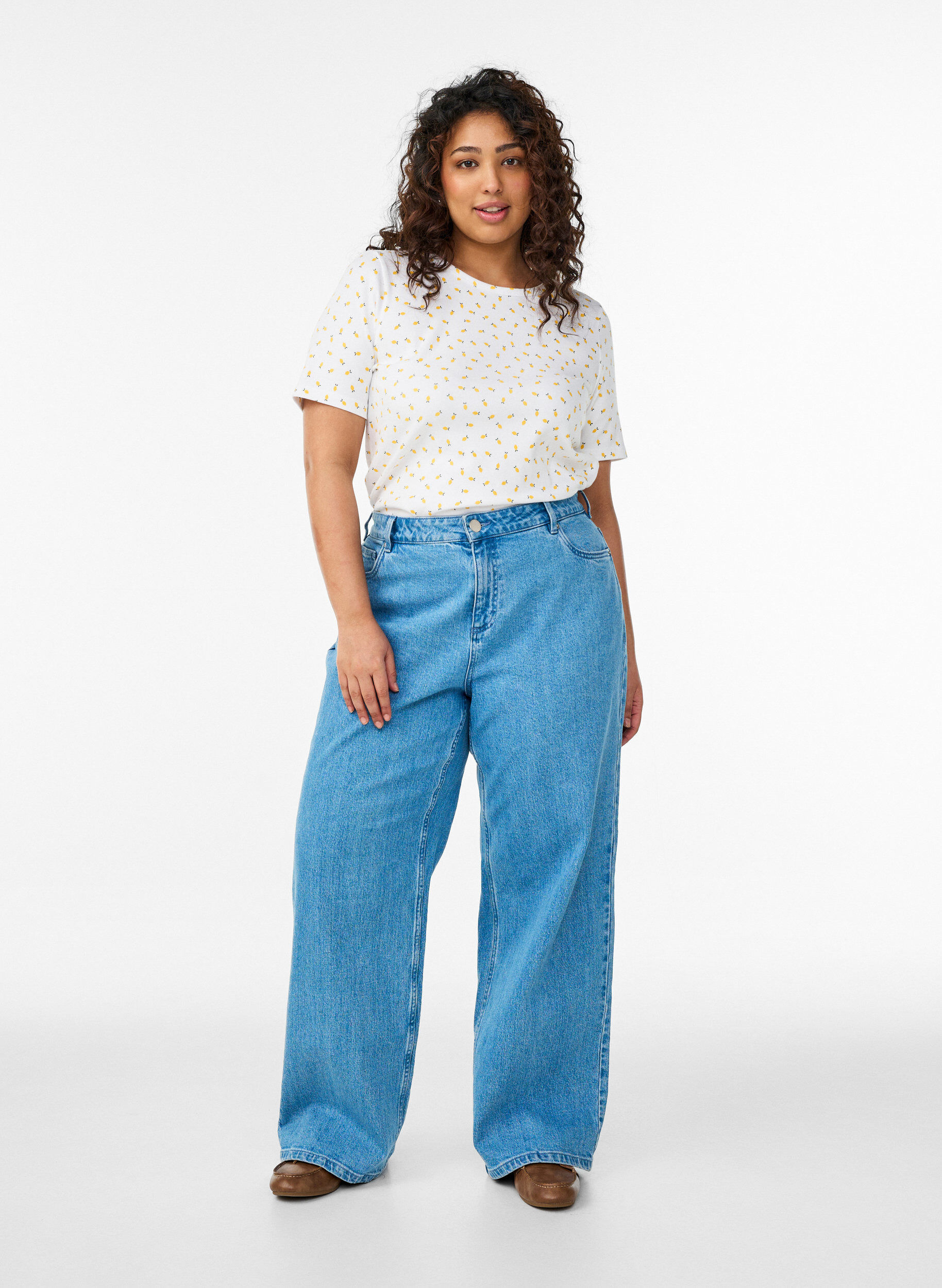 Zizzi Katoenen T-shirt met all-over print, Wit, Model image number 1