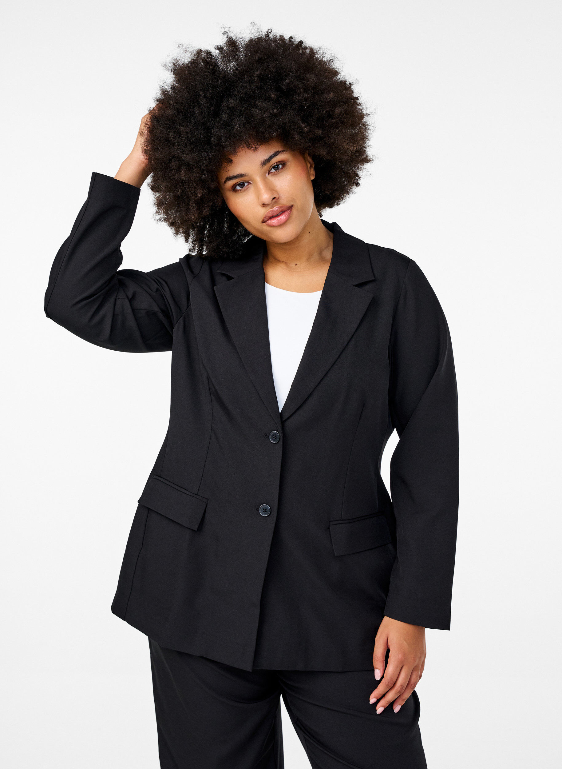 Zizzi FLASH - Blazer met zakken en een split, Zwart, Model image number 0