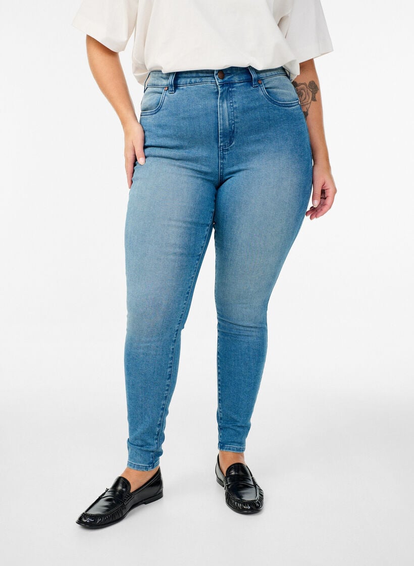 Super slim Amy jeans met hoge taille, Blauw, Model image number 2