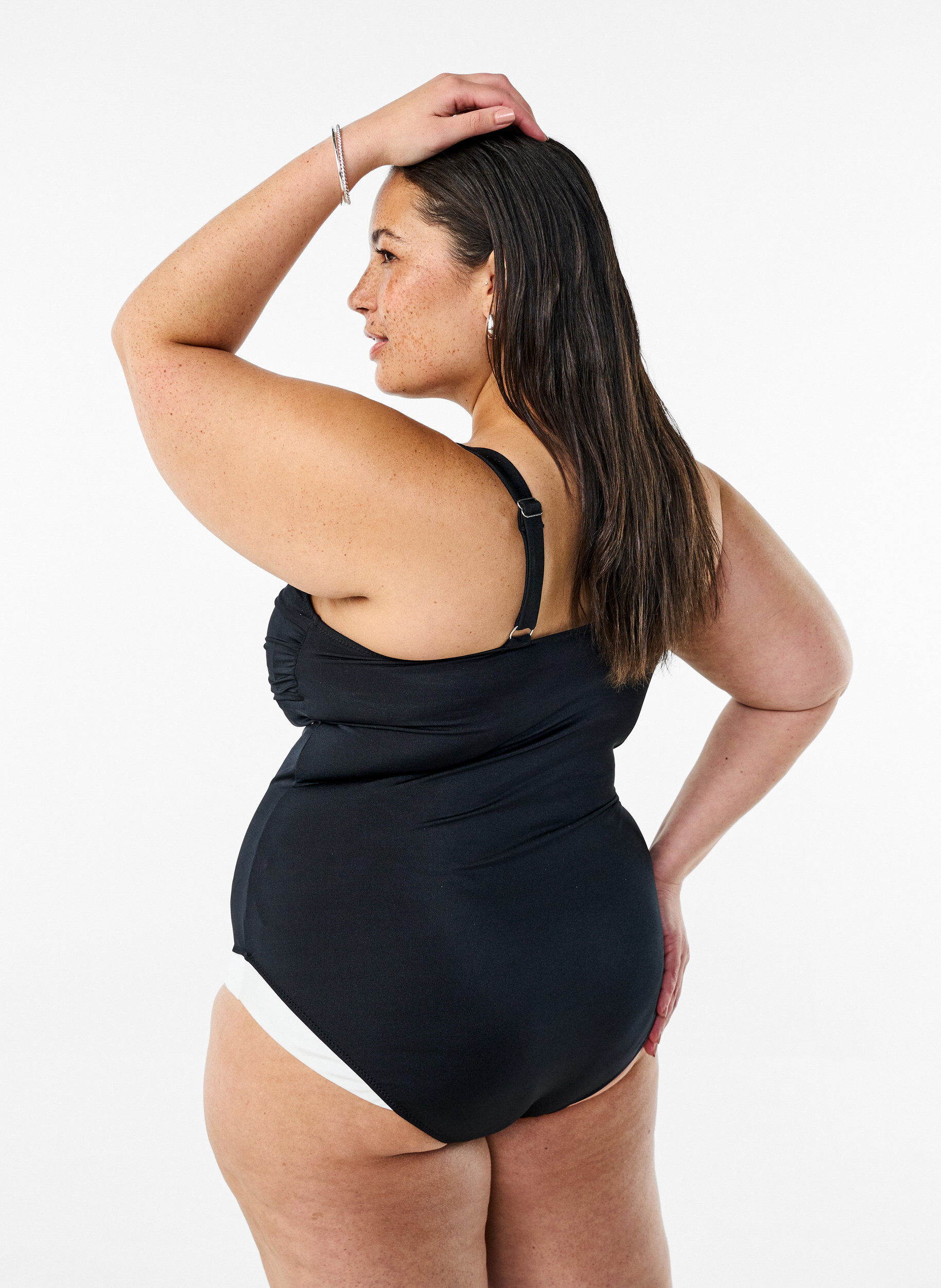 Zizzi Badpak met vulling en contrasterende details, Zwart, Model image number 1